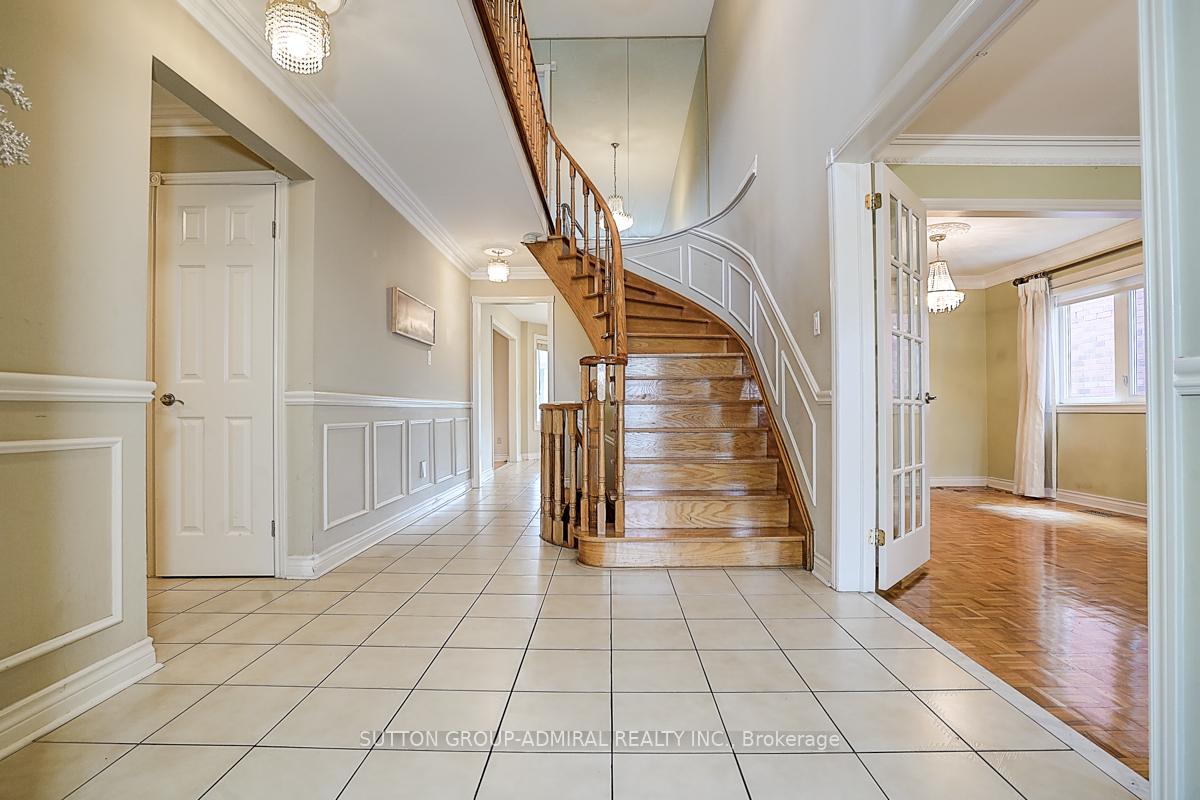 Photo 6 of 101 Lime Drive, Vaughan, East Woodbridge — HOMEH
