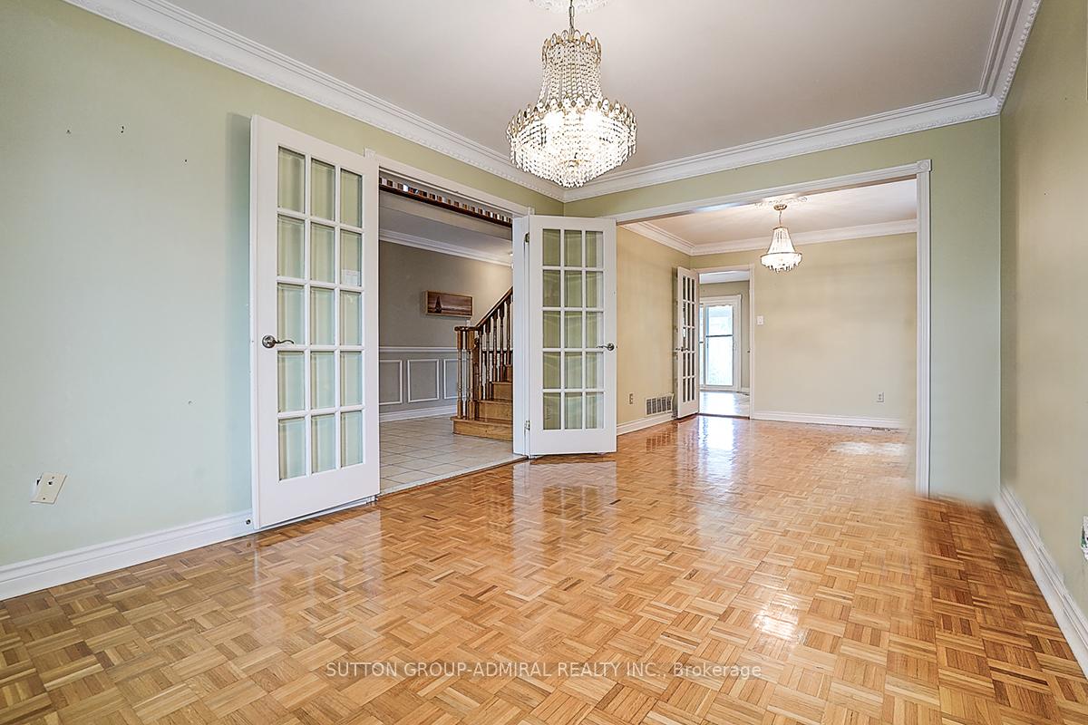Photo 7 of 101 Lime Drive, Vaughan, East Woodbridge — HOMEH