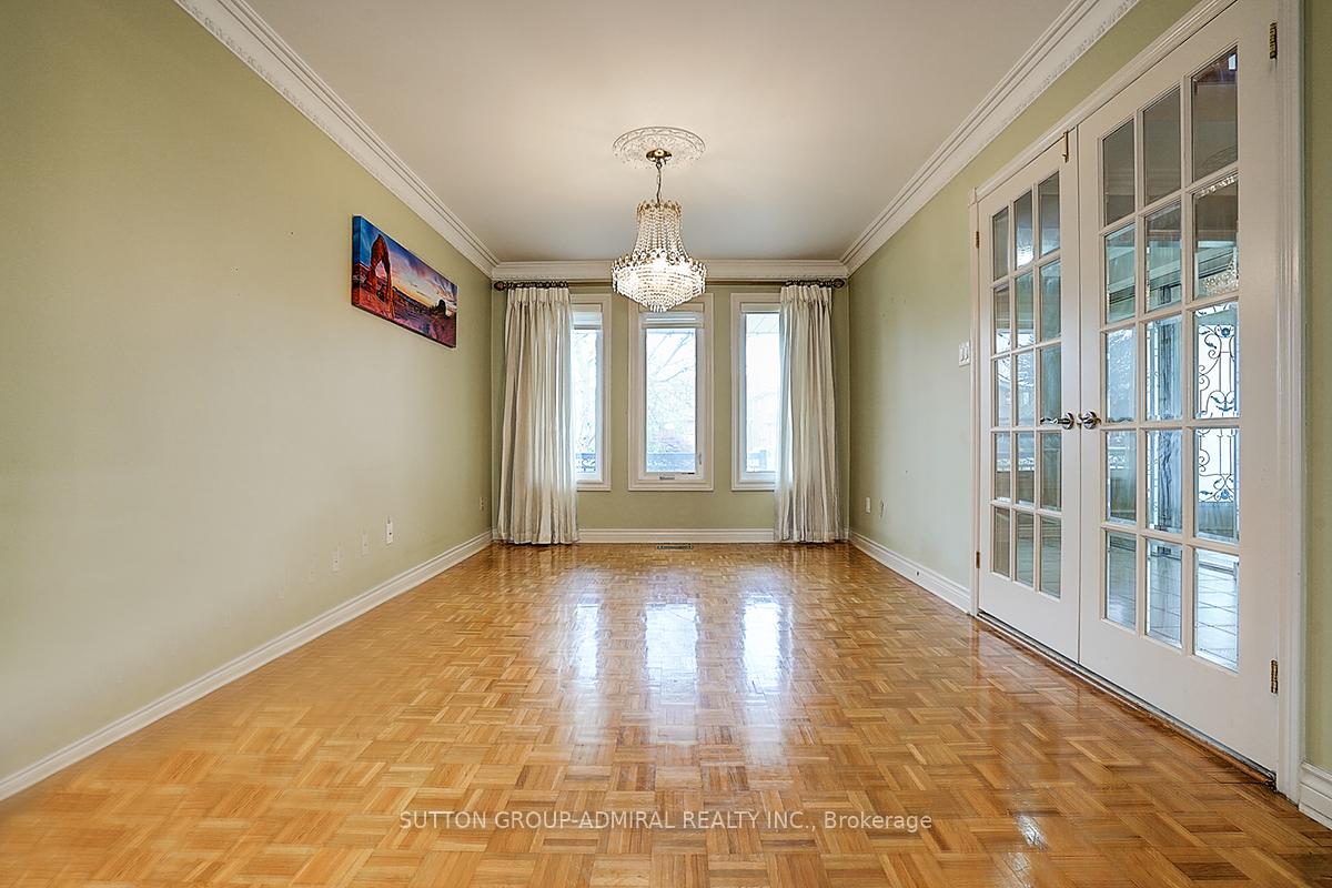 Photo 8 of 101 Lime Drive, Vaughan, East Woodbridge — HOMEH