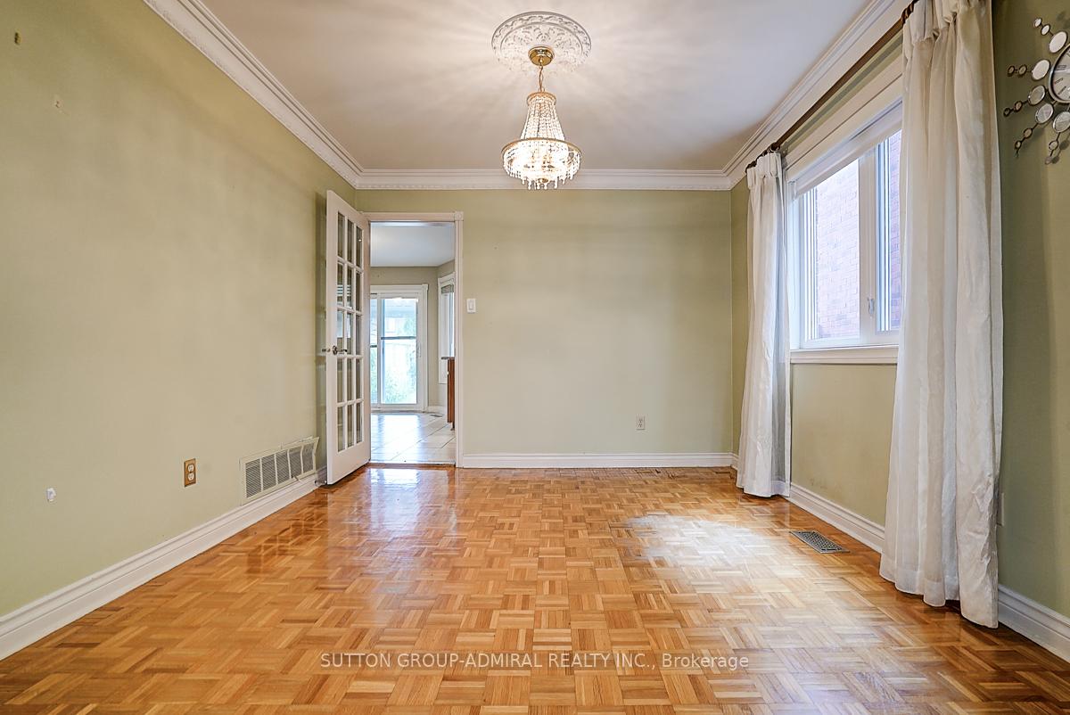 Photo 9 of 101 Lime Drive, Vaughan, East Woodbridge — HOMEH