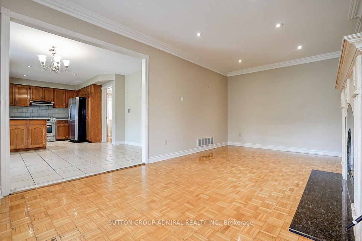 Photo 16 of 101 Lime Drive, Vaughan, East Woodbridge — HOMEH