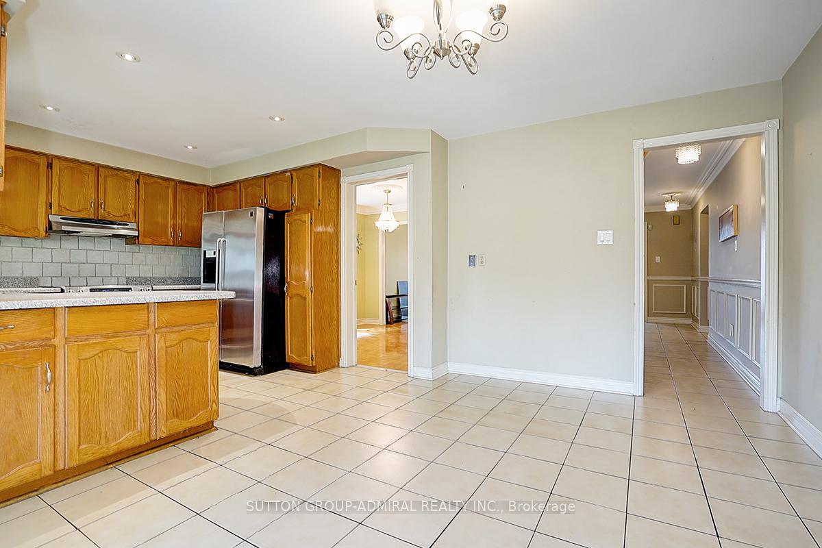 Photo 17 of 101 Lime Drive, Vaughan, East Woodbridge — HOMEH