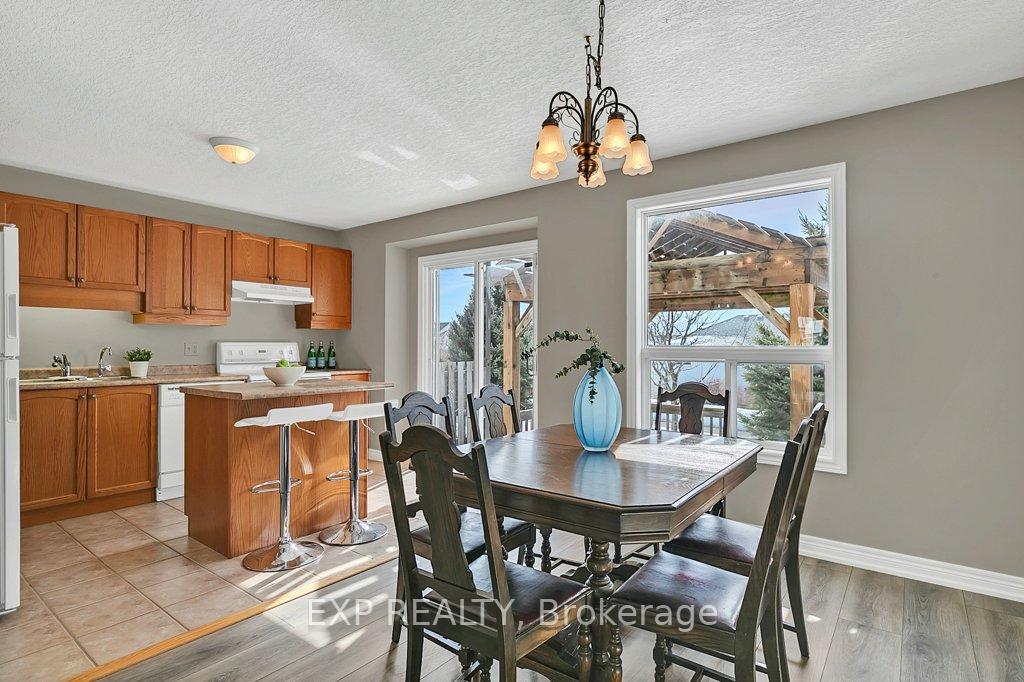 Photo 10 of 695 Zermatt Drive, Waterloo — HOMEH