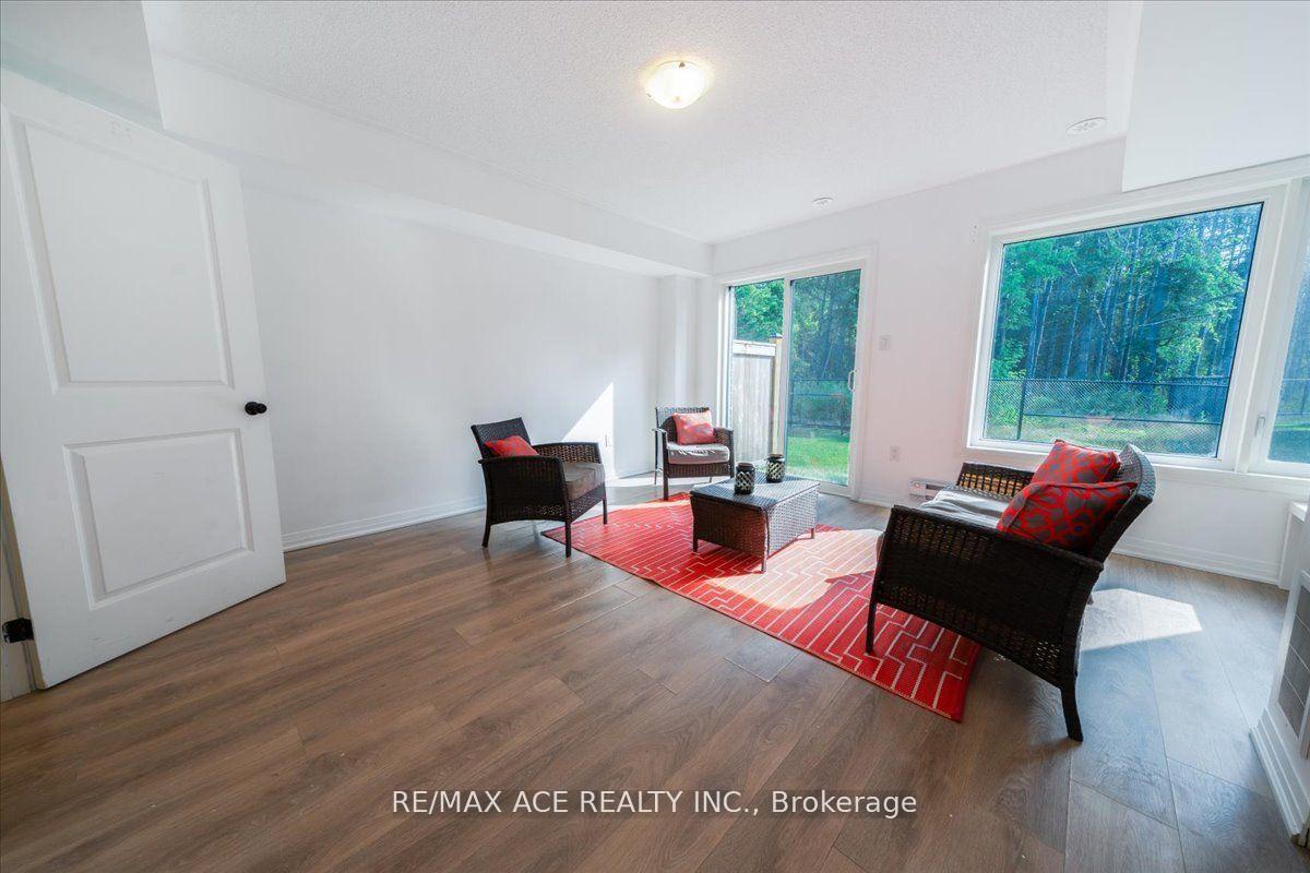 Photo 9 of 13 Emmas Way, Whitby, Taunton North — HOMEH