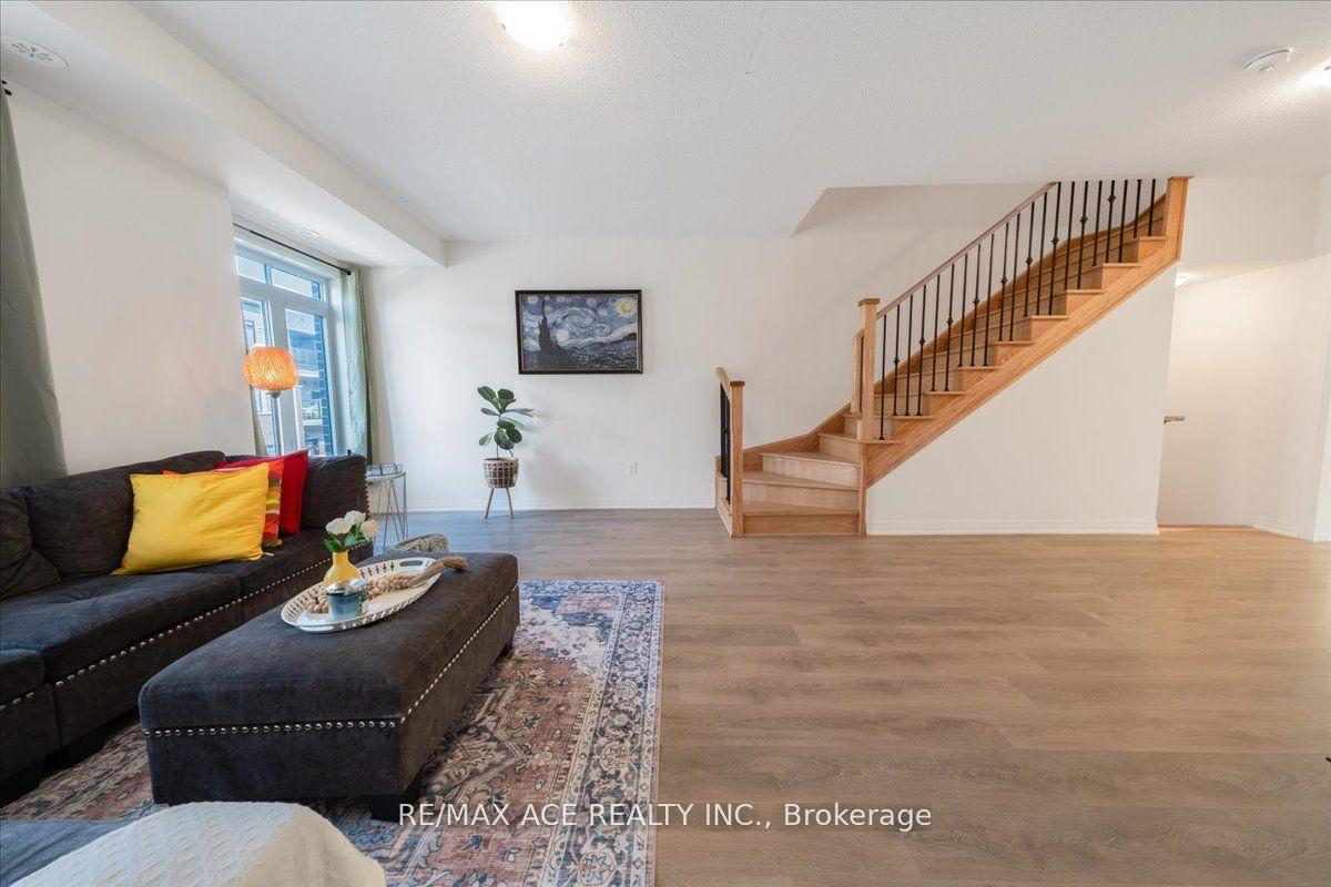 Photo 14 of 13 Emmas Way, Whitby, Taunton North — HOMEH