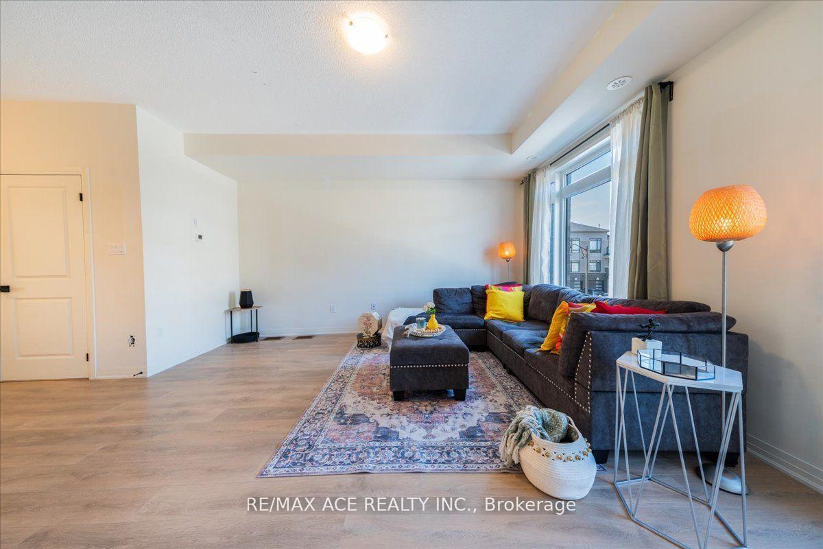 Photo 15 of 13 Emmas Way, Whitby, Taunton North — HOMEH