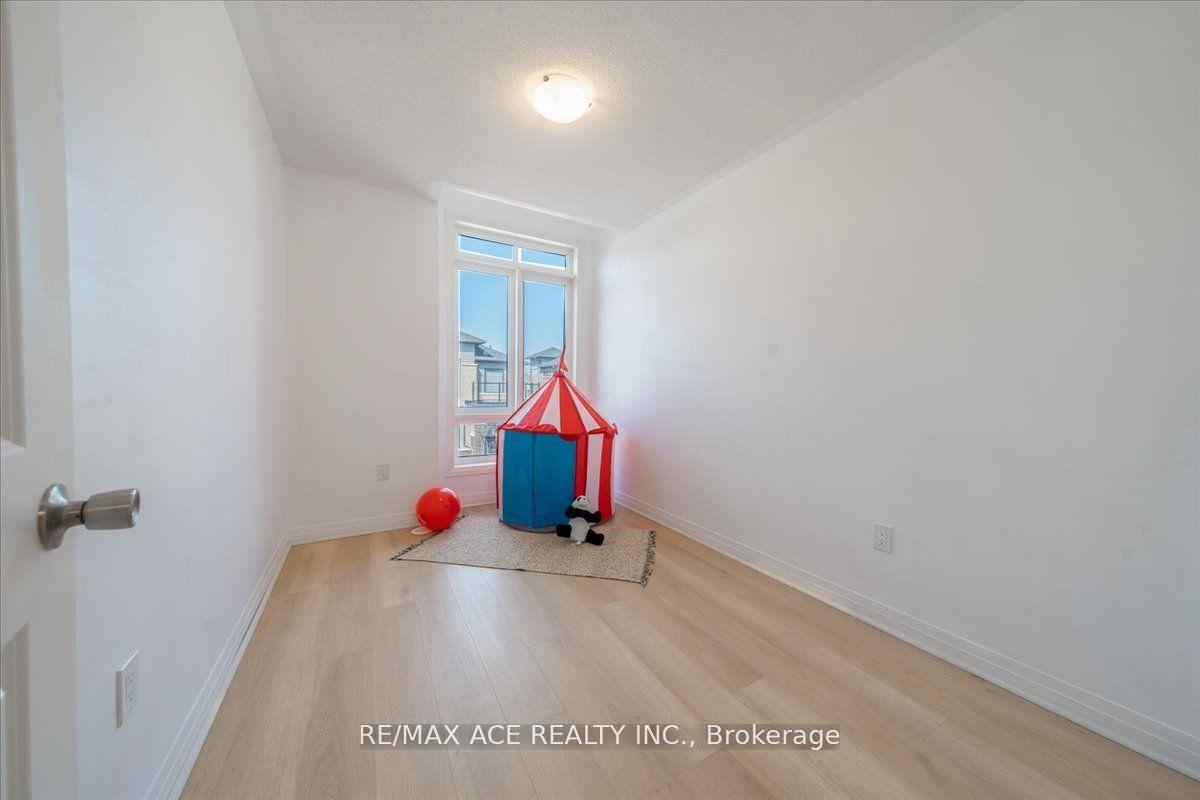 Photo 38 of 13 Emmas Way, Whitby, Taunton North — HOMEH