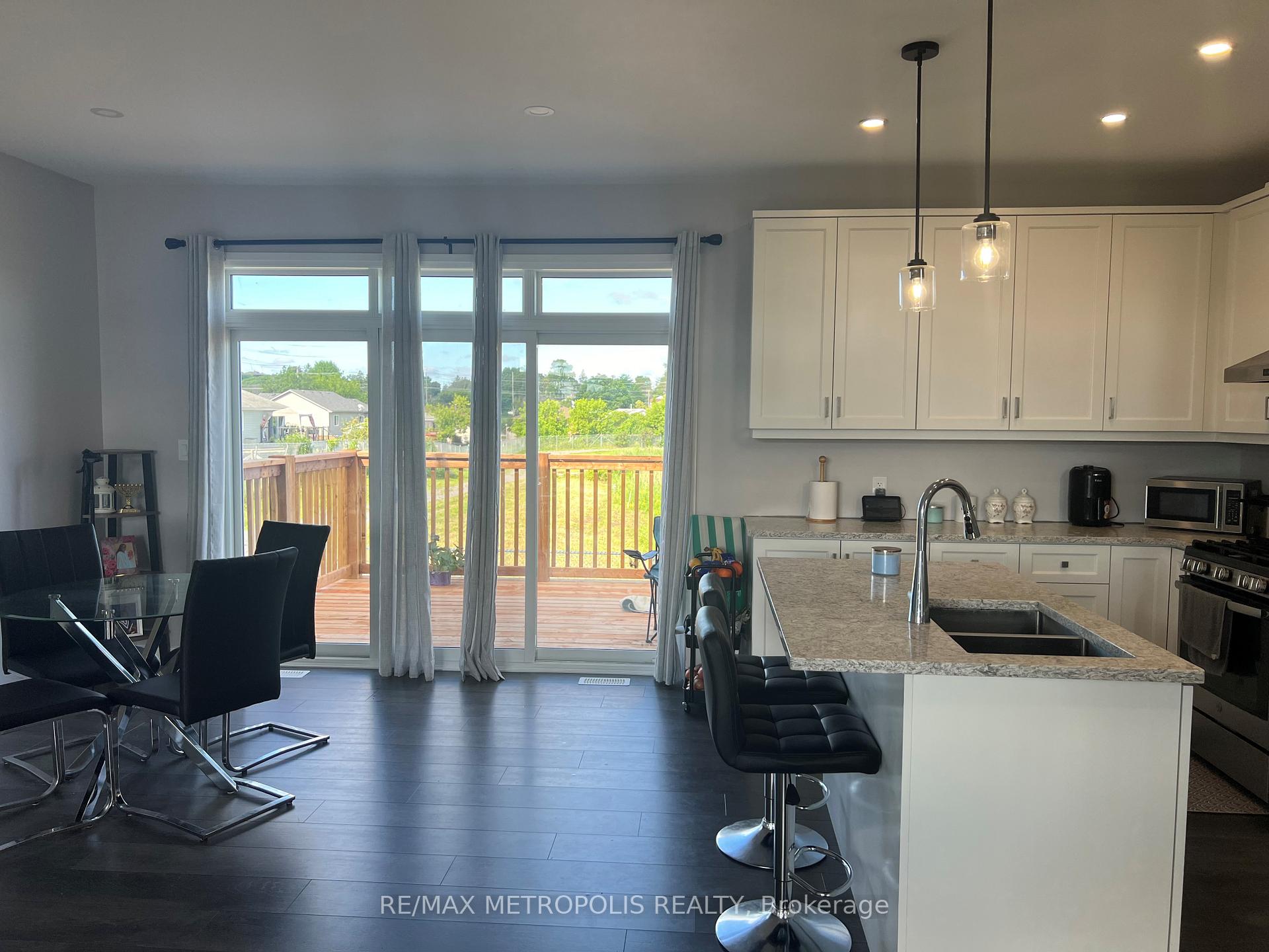 Photo 7 of 6 Summit Crescent, Belleville, Belleville Ward — HOMEH
