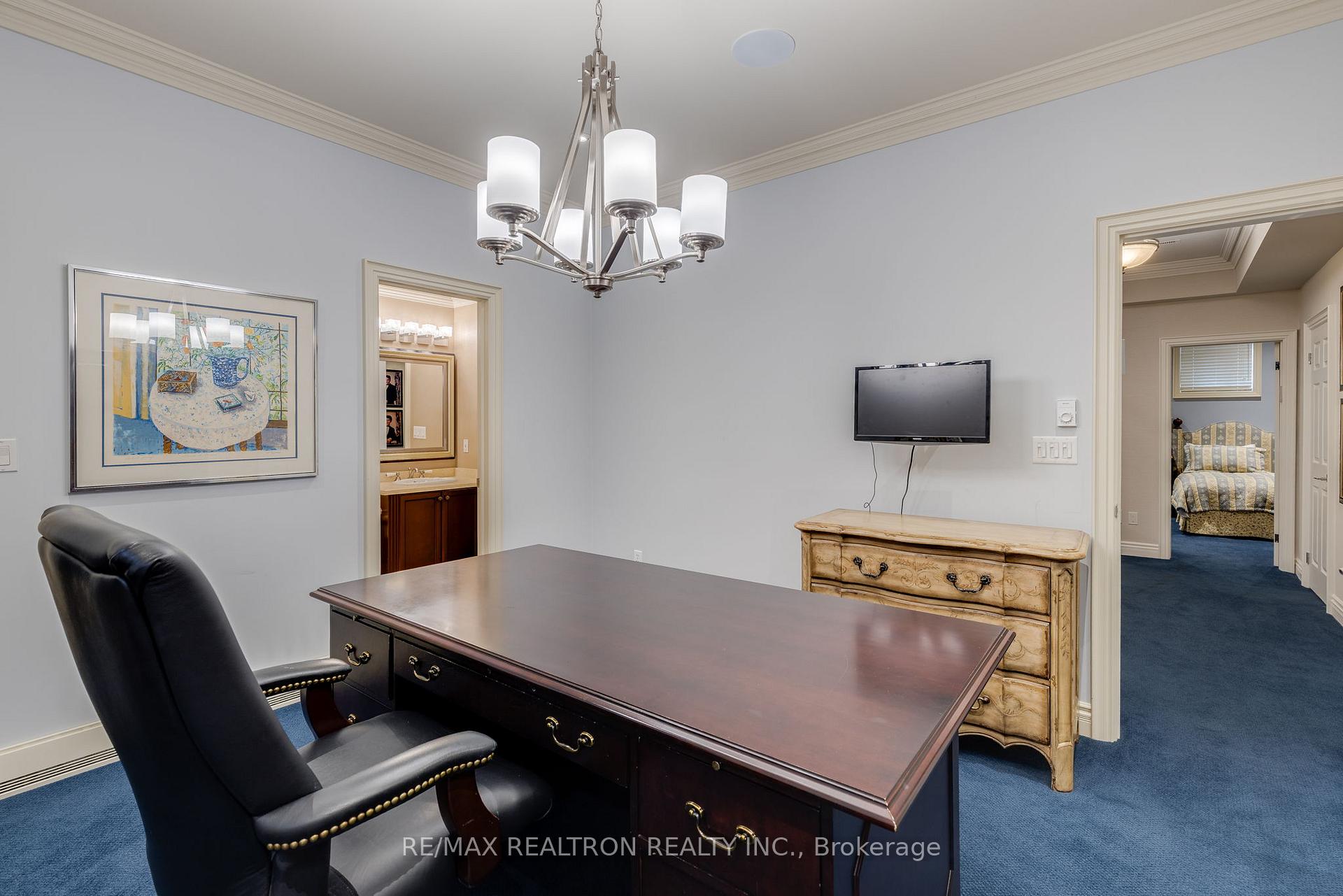 Photo 2 of 73 Bevshire Circle, Vaughan, Crestwood-Springfarm-Yorkhill — HOMEH