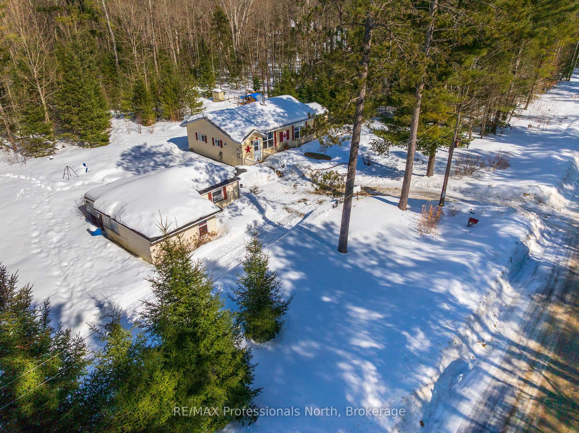 Photo 5 of 2148 Chetwynd Road, Armour — HOMEH