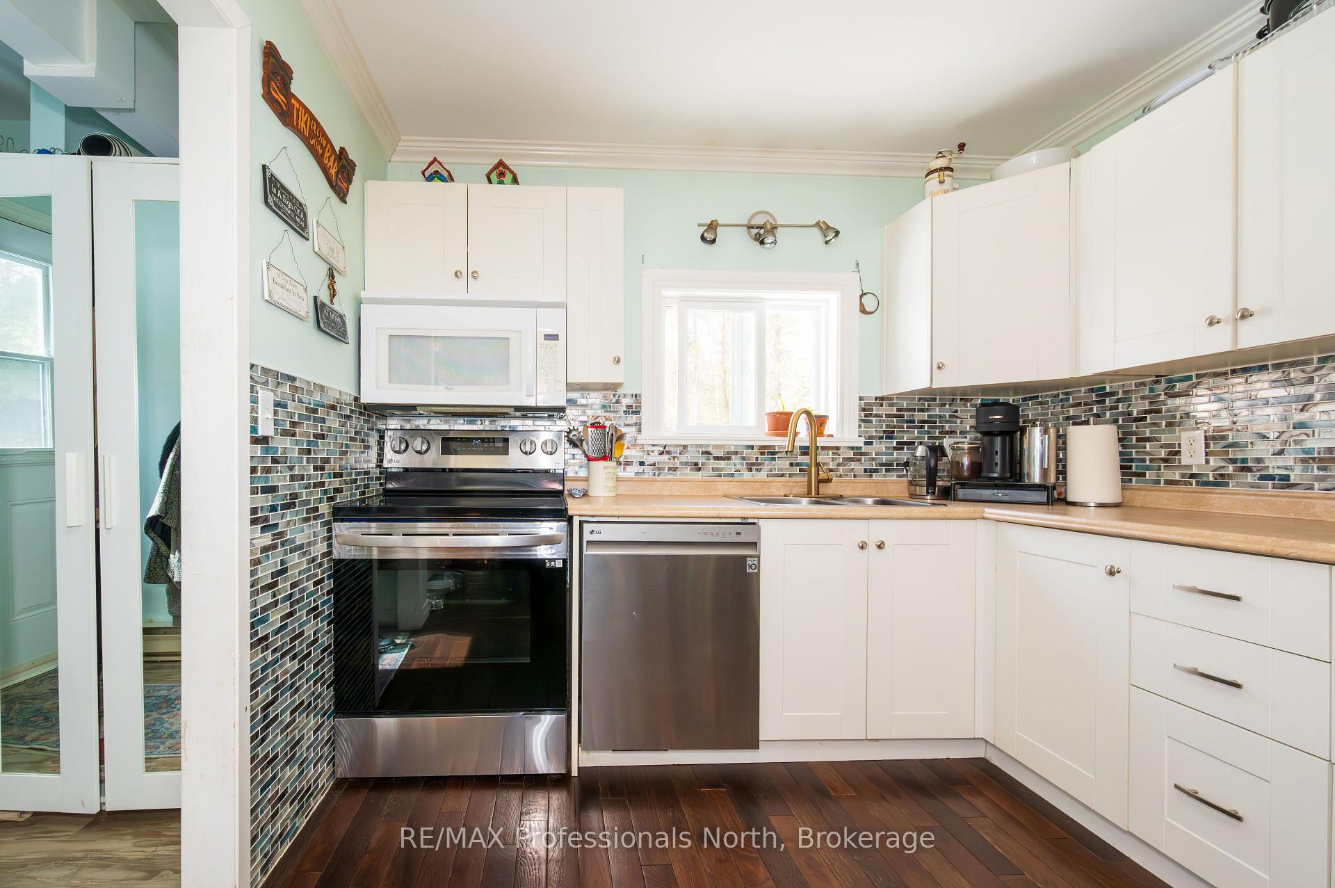 Photo 12 of 2148 Chetwynd Road, Armour — HOMEH