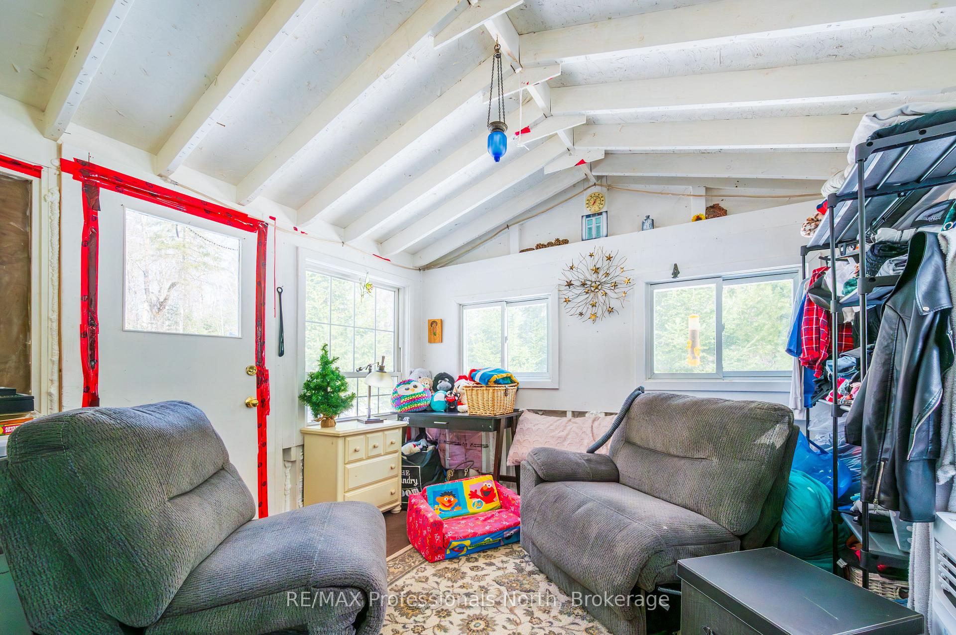 Photo 21 of 2148 Chetwynd Road, Armour — HOMEH