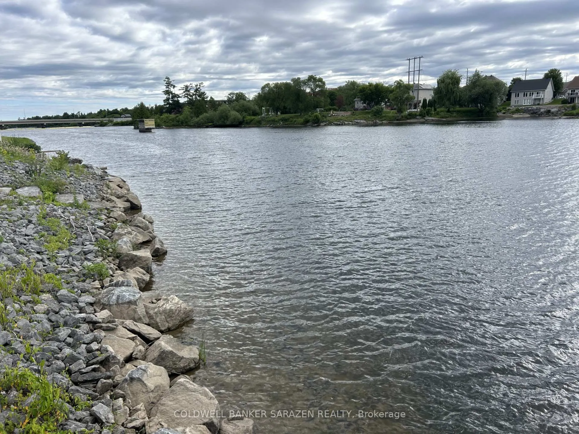 Photo 5 of 91 Claude Street, Arnprior — HOMEH