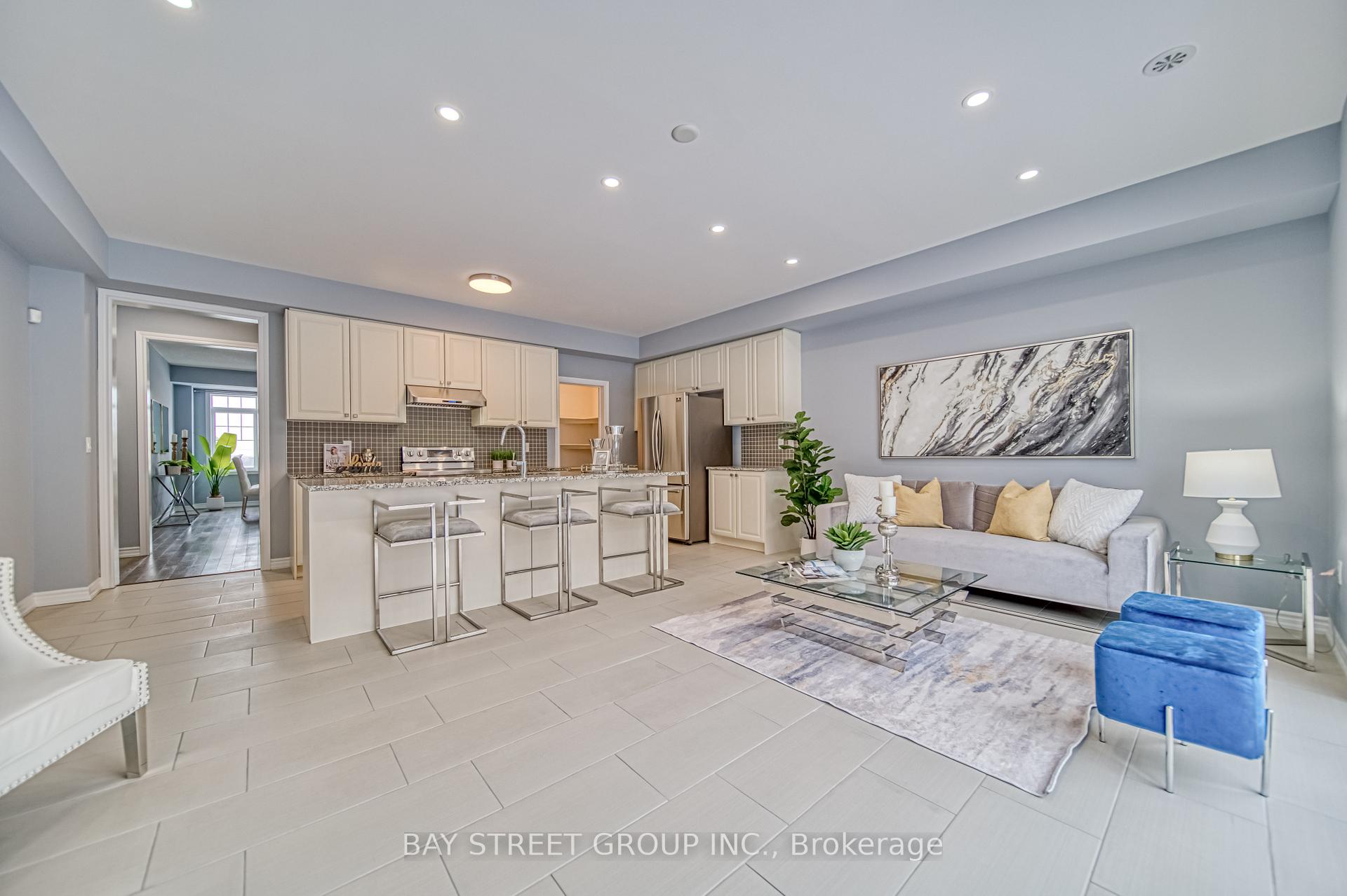 Photo 8 of 62 Mannar Drive, Markham, Victoria Square — HOMEH