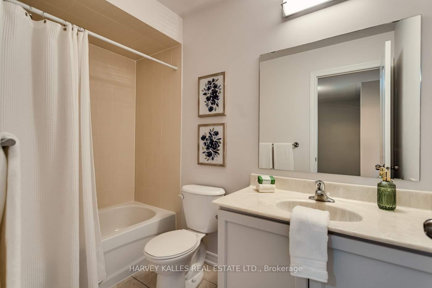 Photo 27 of 31 Lindvest Crescent, Vaughan, Patterson — HOMEH