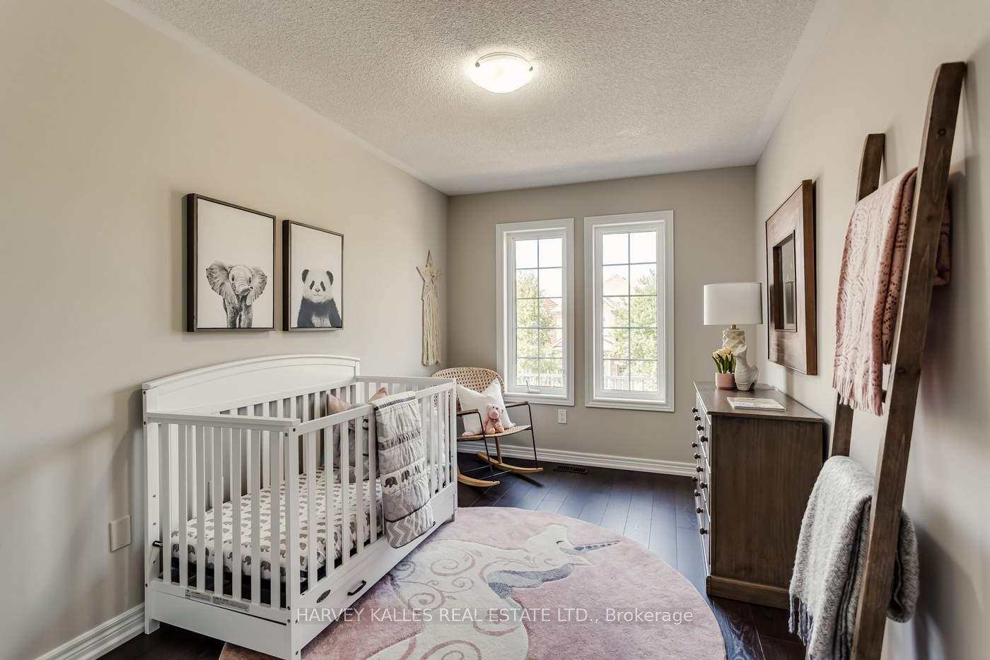 Photo 28 of 31 Lindvest Crescent, Vaughan, Patterson — HOMEH