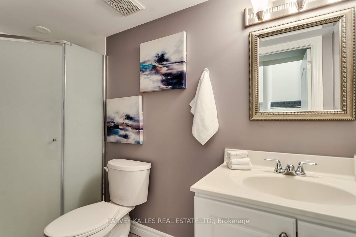 Photo 37 of 31 Lindvest Crescent, Vaughan, Patterson — HOMEH