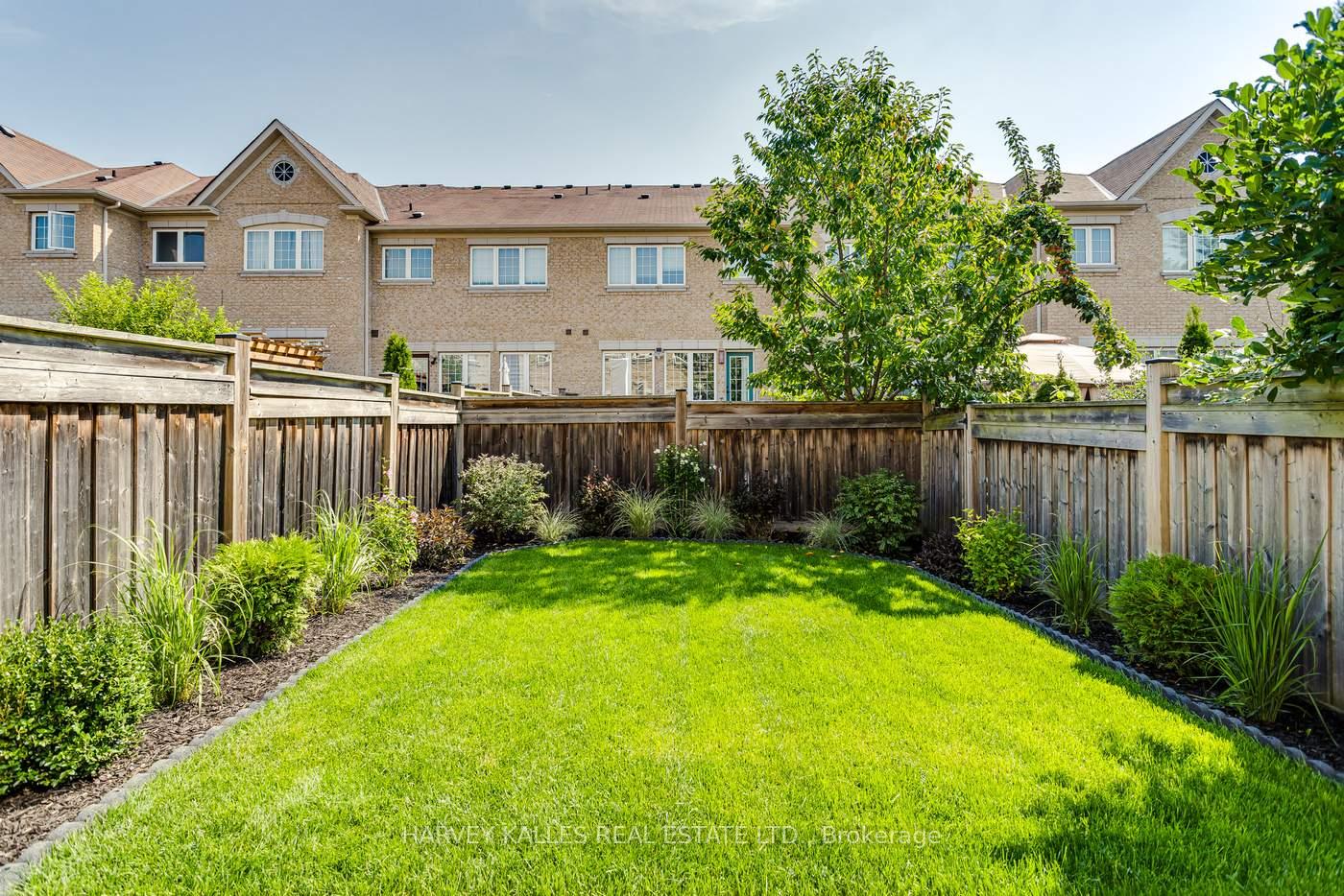 Photo 38 of 31 Lindvest Crescent, Vaughan, Patterson — HOMEH