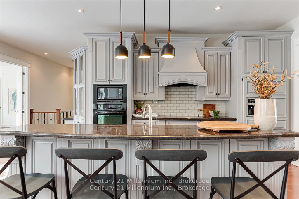 Photo 5 of 112 Cortina Crescent, Blue Mountains — HOMEH