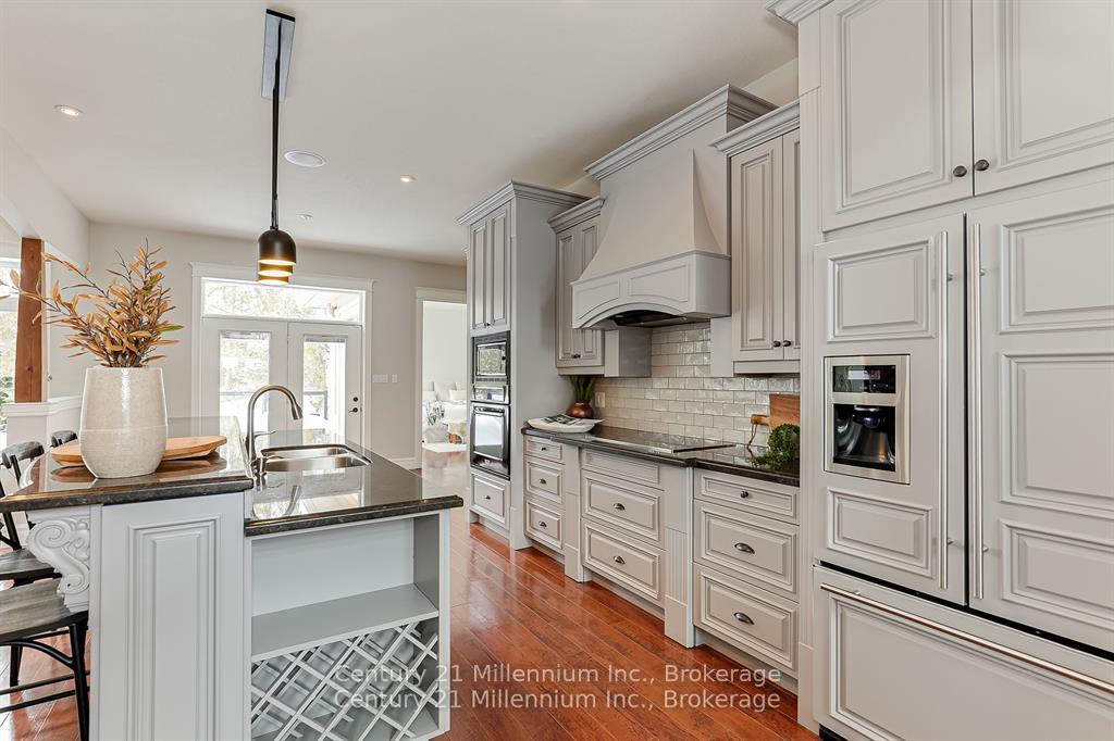 Photo 8 of 112 Cortina Crescent, Blue Mountains — HOMEH