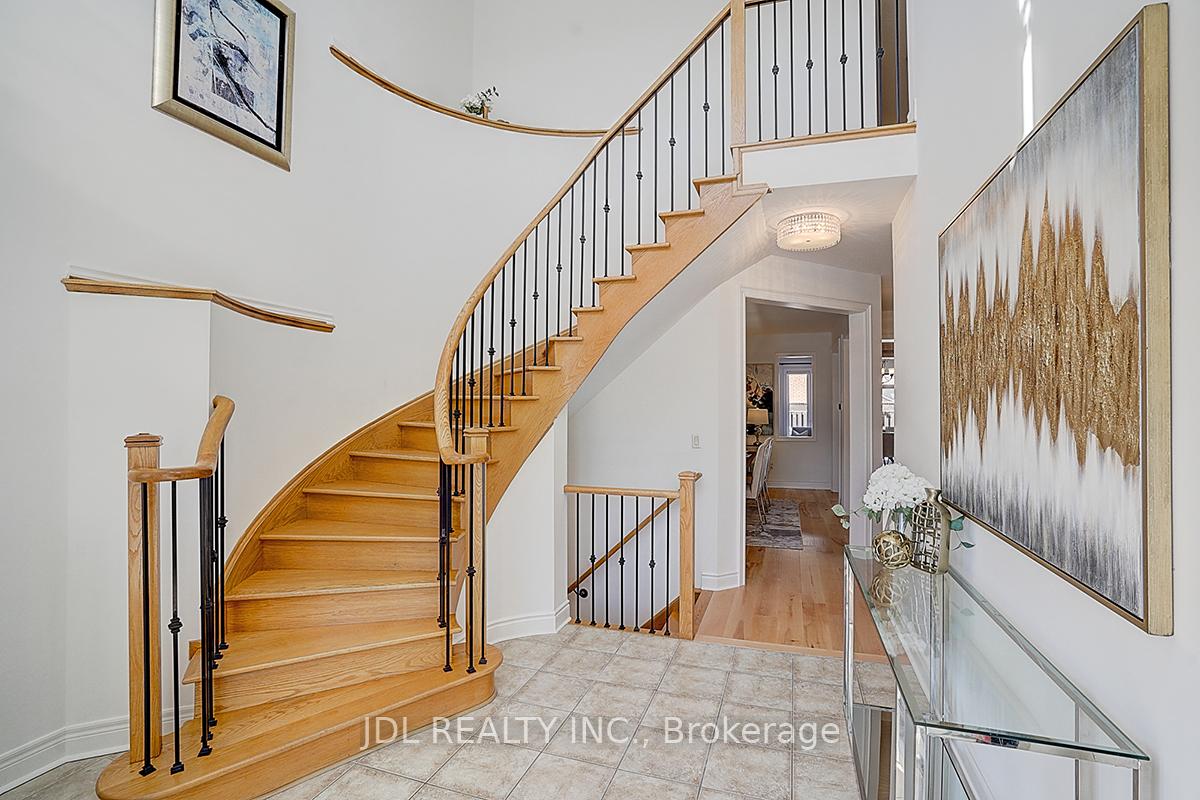 Photo 4 of 92 Princess Diana Drive, Markham, Cathedraltown — HOMEH