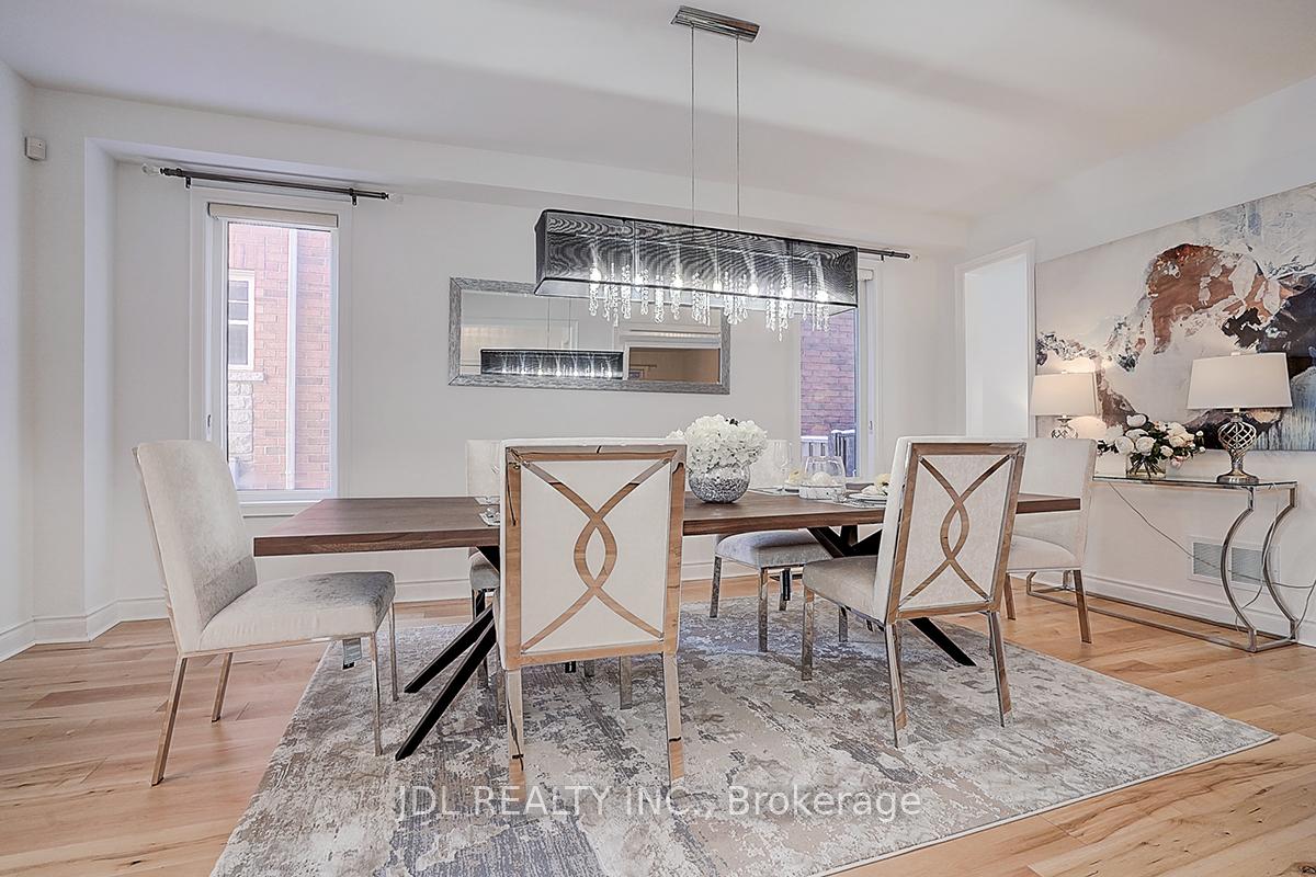 Photo 8 of 92 Princess Diana Drive, Markham, Cathedraltown — HOMEH