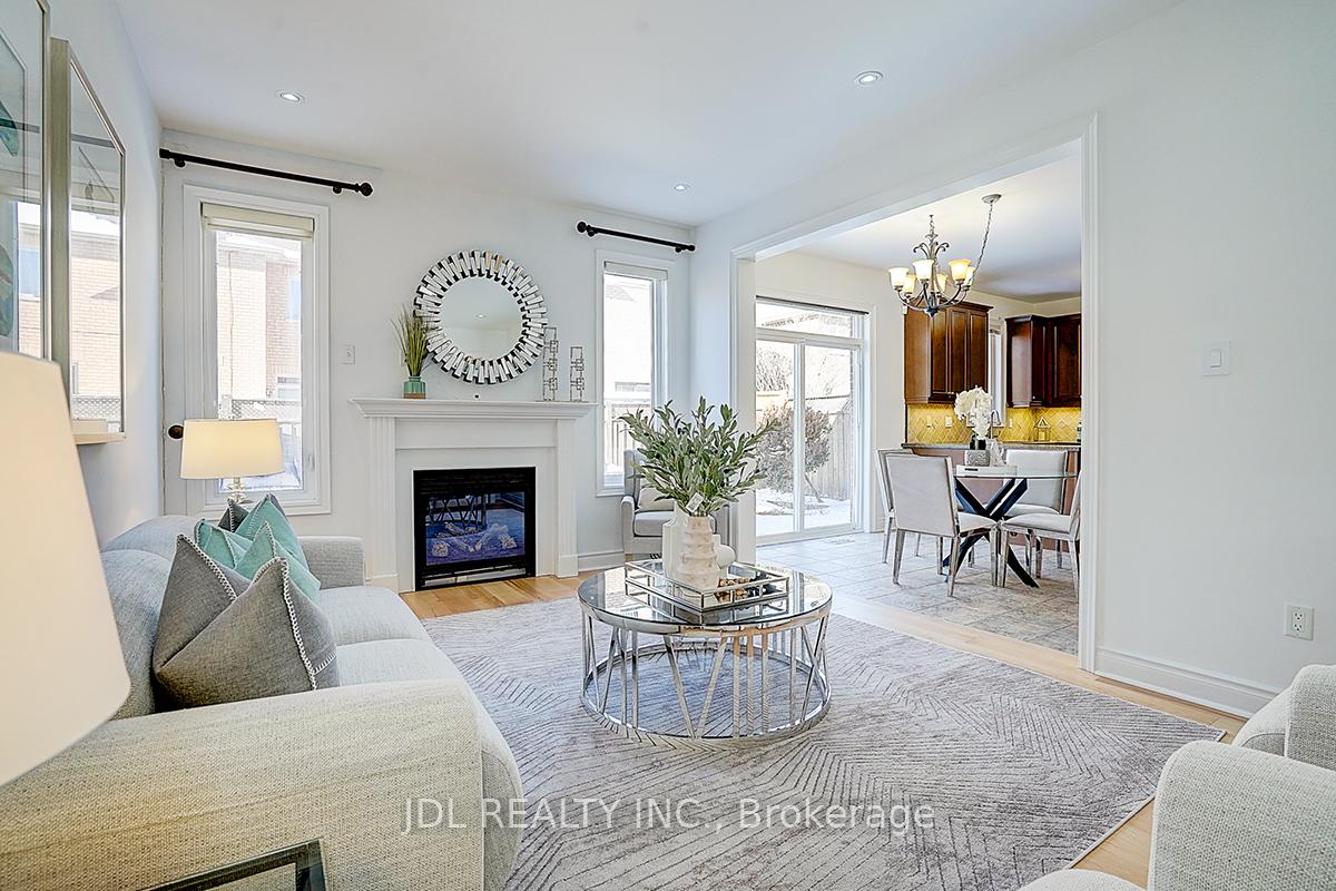 Photo 13 of 92 Princess Diana Drive, Markham, Cathedraltown — HOMEH