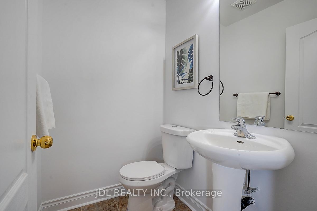 Photo 21 of 92 Princess Diana Drive, Markham, Cathedraltown — HOMEH