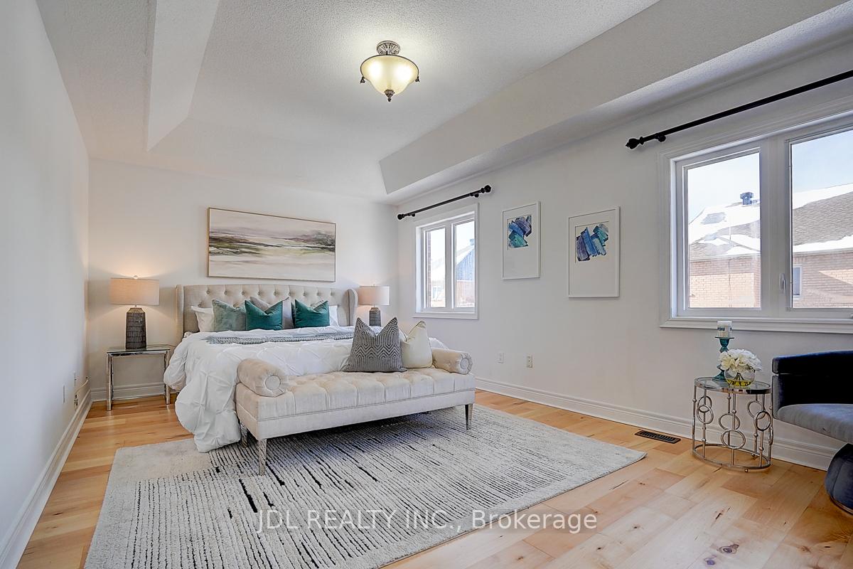 Photo 24 of 92 Princess Diana Drive, Markham, Cathedraltown — HOMEH