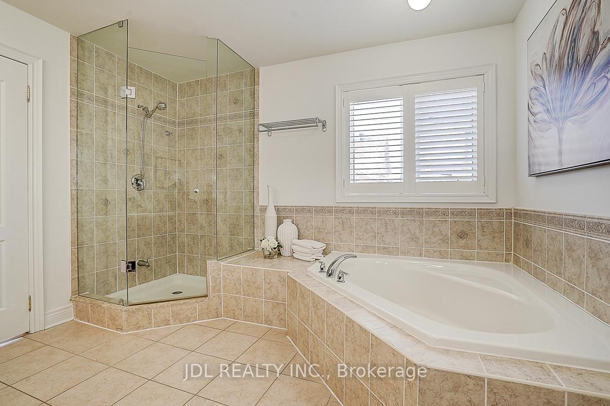 Photo 27 of 92 Princess Diana Drive, Markham, Cathedraltown — HOMEH
