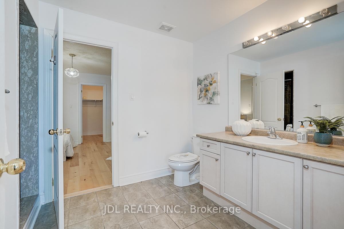 Photo 34 of 92 Princess Diana Drive, Markham, Cathedraltown — HOMEH