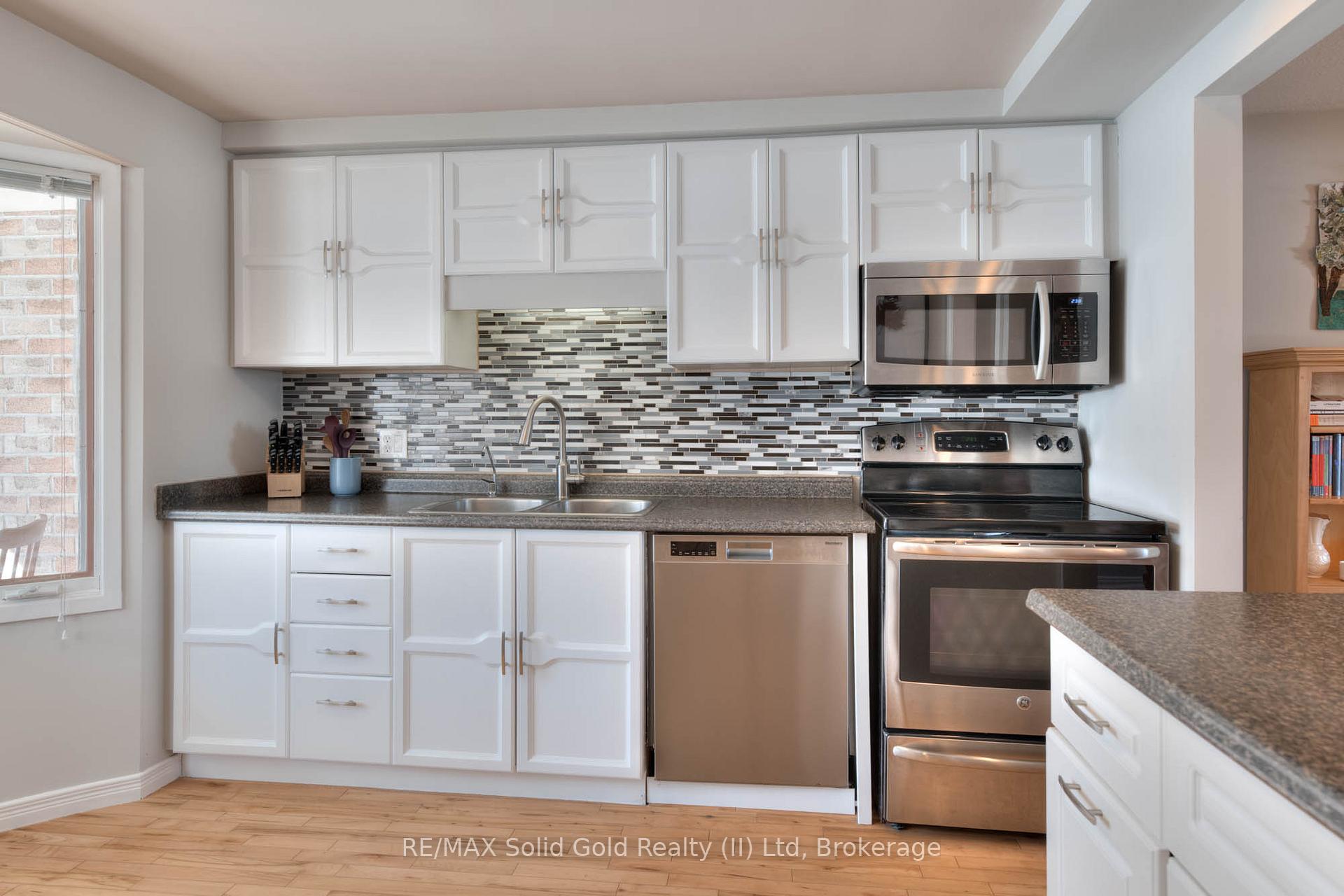 Photo 20 of 378B Cornerbrook Place, Waterloo — HOMEH