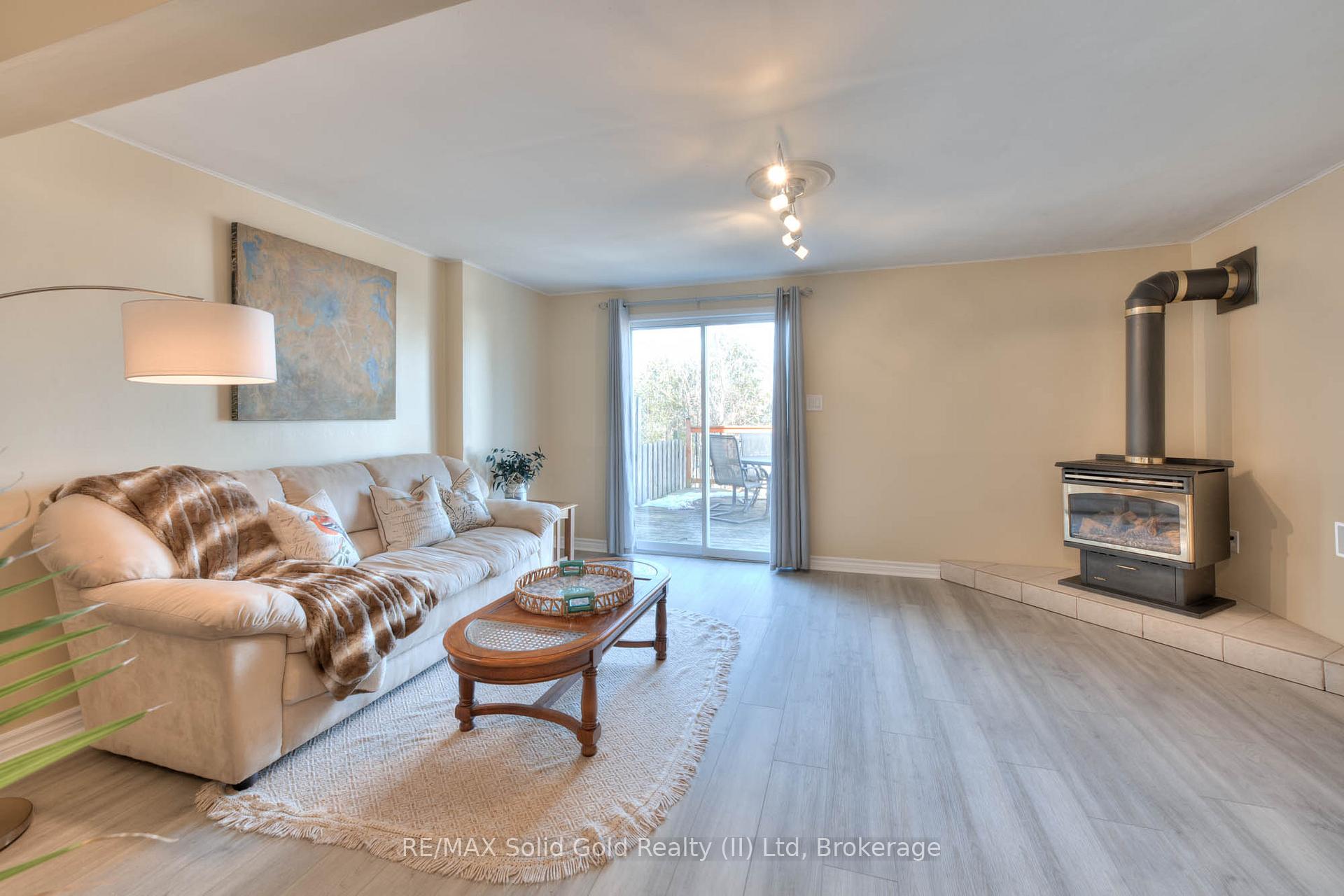 Photo 30 of 378B Cornerbrook Place, Waterloo — HOMEH