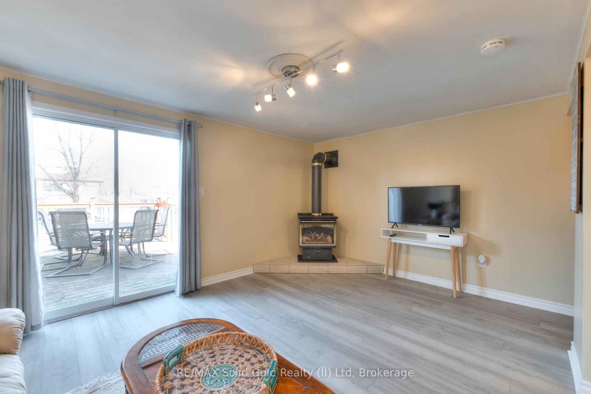 Photo 31 of 378B Cornerbrook Place, Waterloo — HOMEH