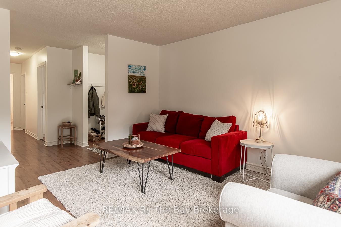 Photo 14 of 160 Melrose Avenue, Wasaga Beach — HOMEH