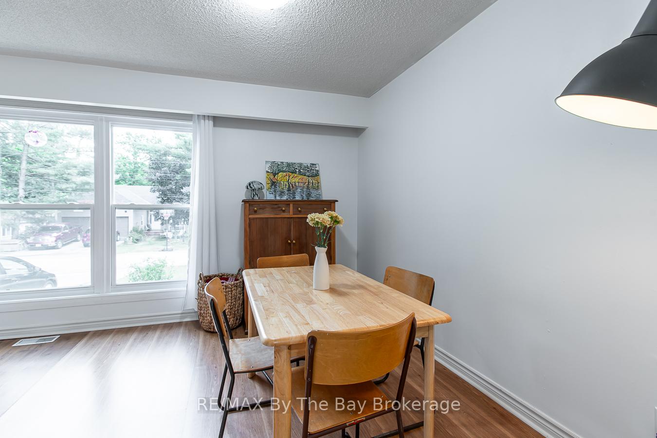 Photo 18 of 160 Melrose Avenue, Wasaga Beach — HOMEH