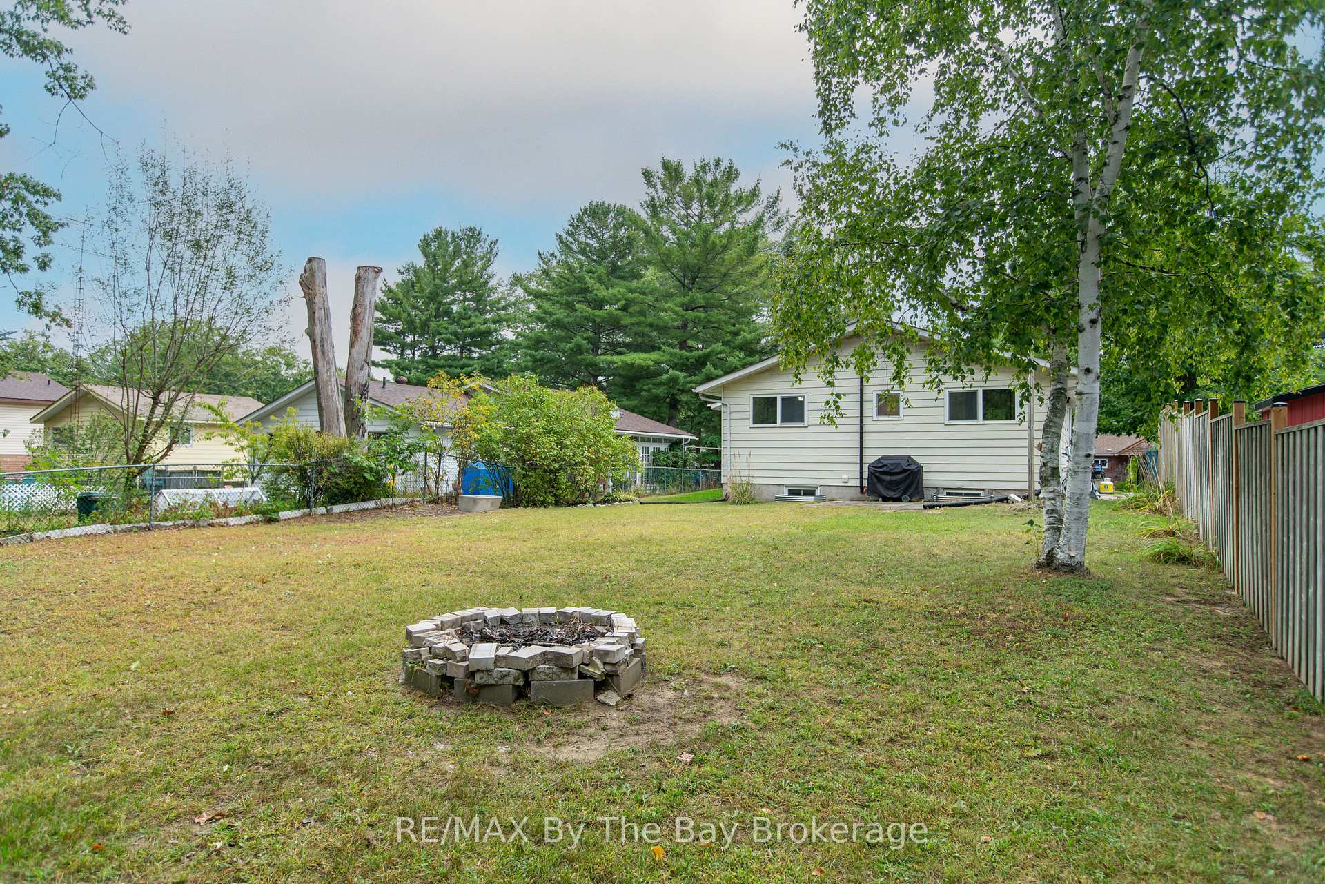 Photo 42 of 160 Melrose Avenue, Wasaga Beach — HOMEH