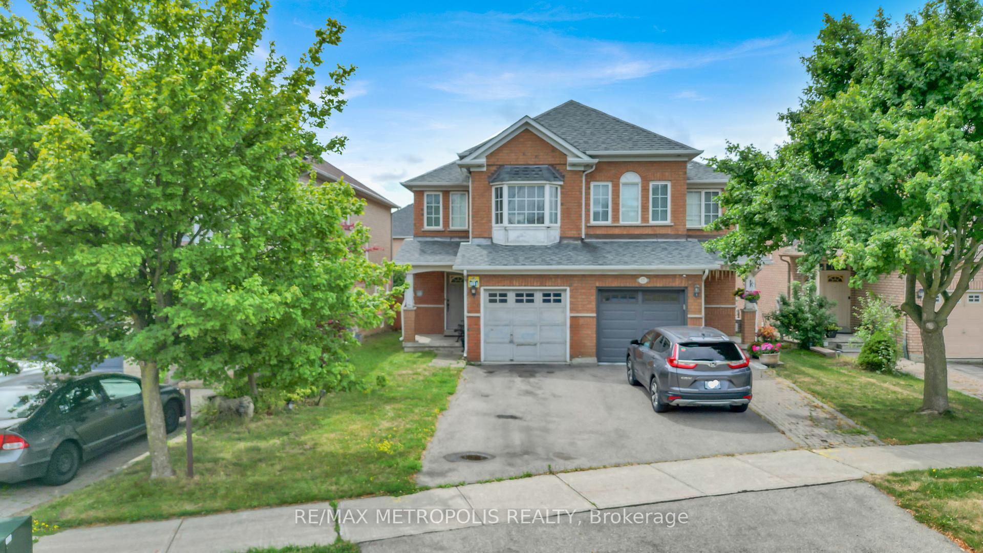 Photo 11 of 15 Royal Appian Crescent, Vaughan, Patterson — HOMEH