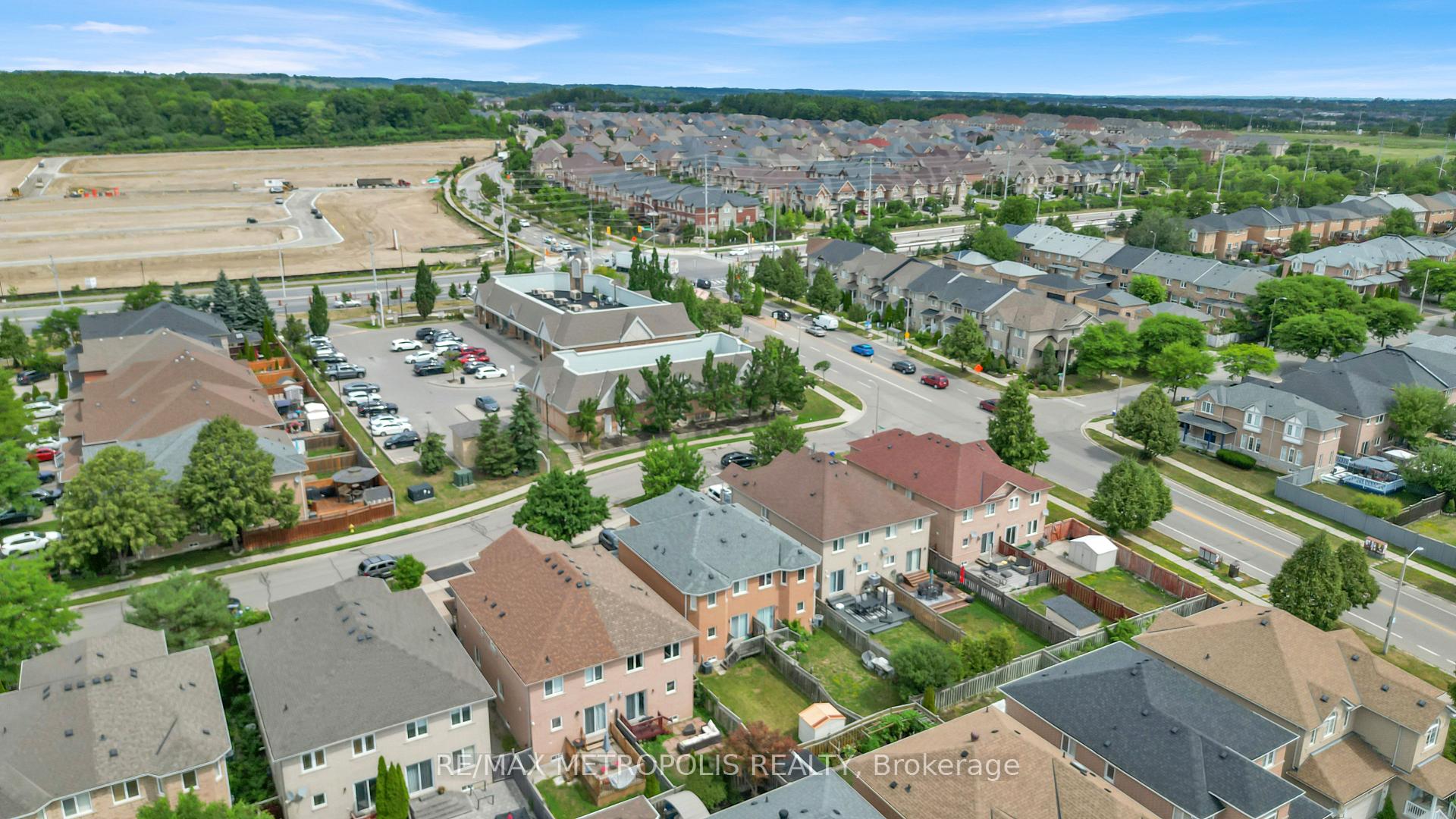Photo 19 of 15 Royal Appian Crescent, Vaughan, Patterson — HOMEH