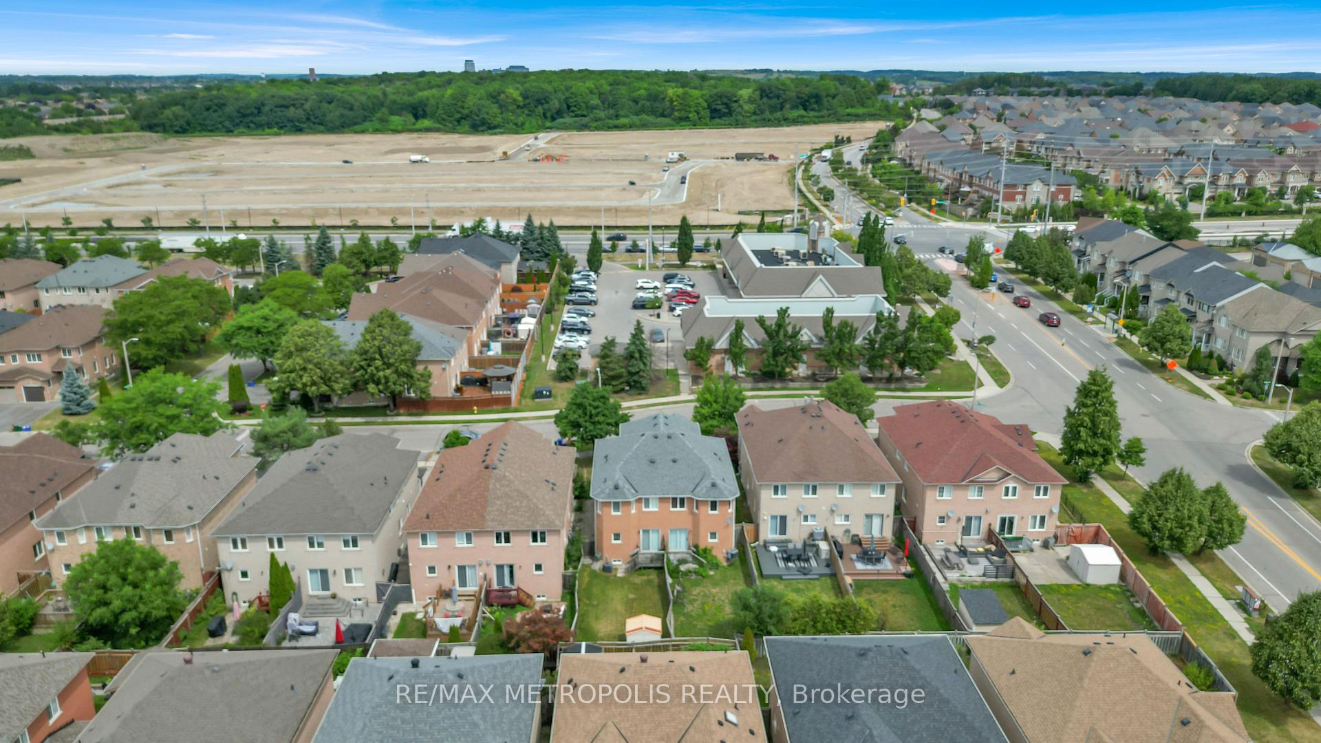 Photo 21 of 15 Royal Appian Crescent, Vaughan, Patterson — HOMEH