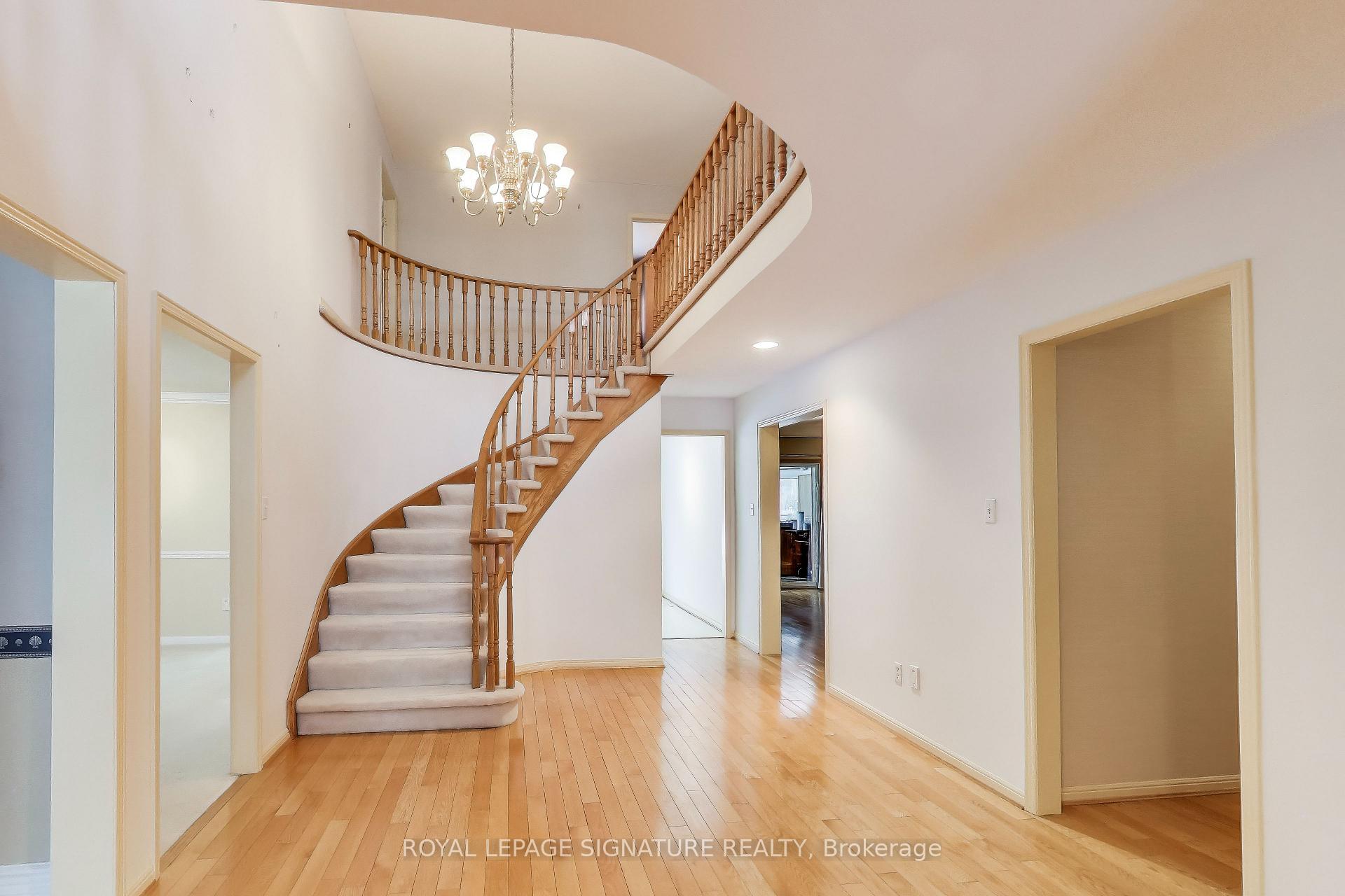 Photo 6 of 68 Raymerville Drive, Markham, Raymerville — HOMEH