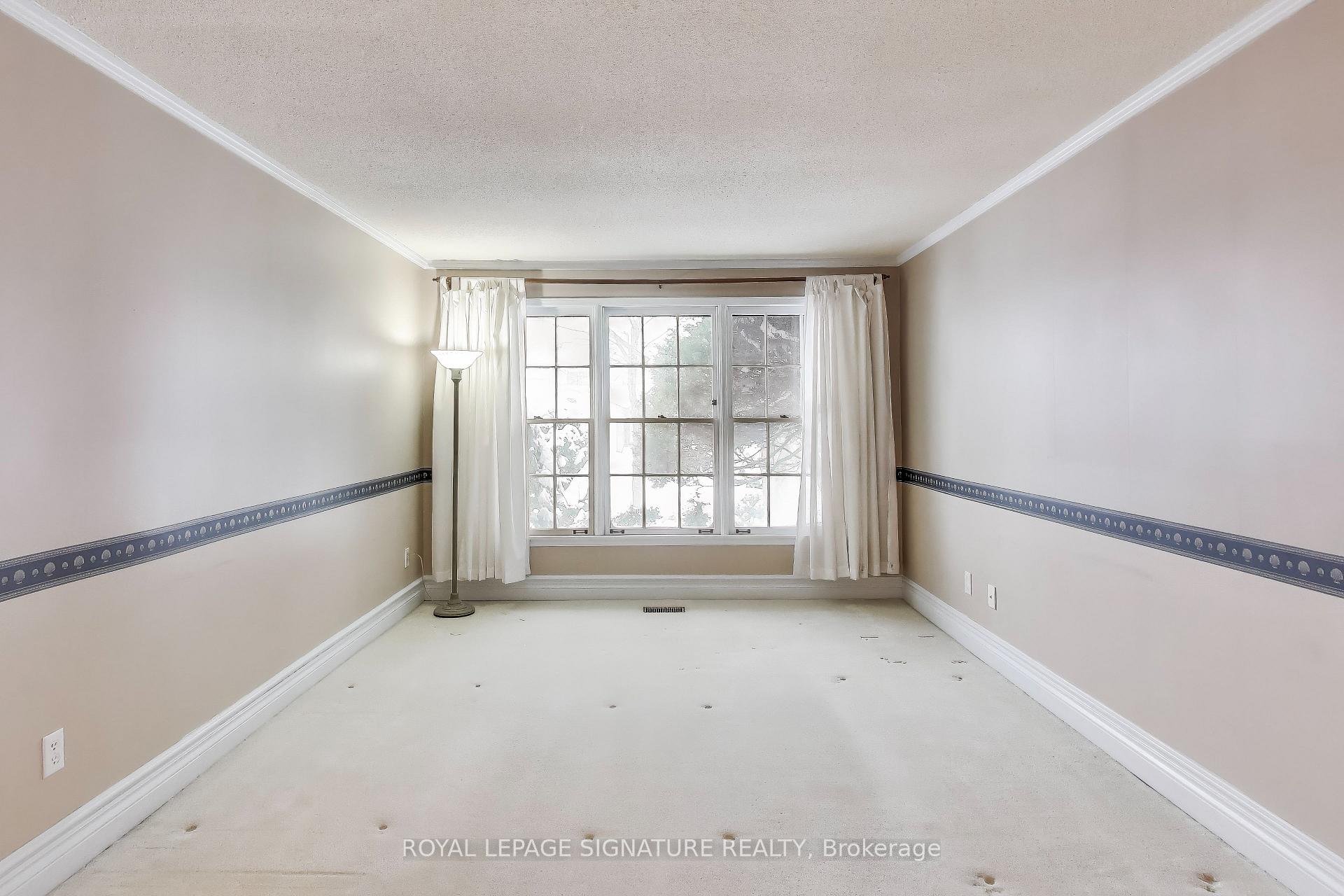 Photo 9 of 68 Raymerville Drive, Markham, Raymerville — HOMEH