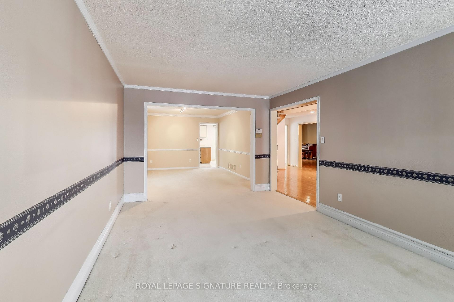 Photo 10 of 68 Raymerville Drive, Markham, Raymerville — HOMEH