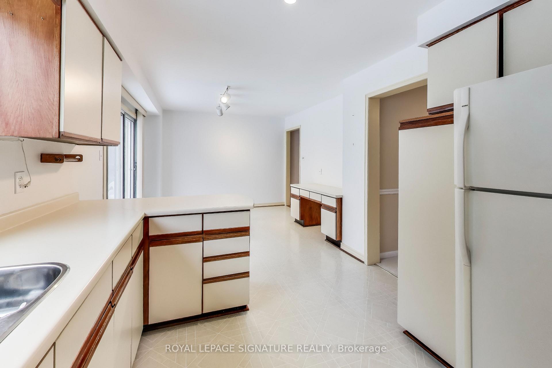 Photo 14 of 68 Raymerville Drive, Markham, Raymerville — HOMEH