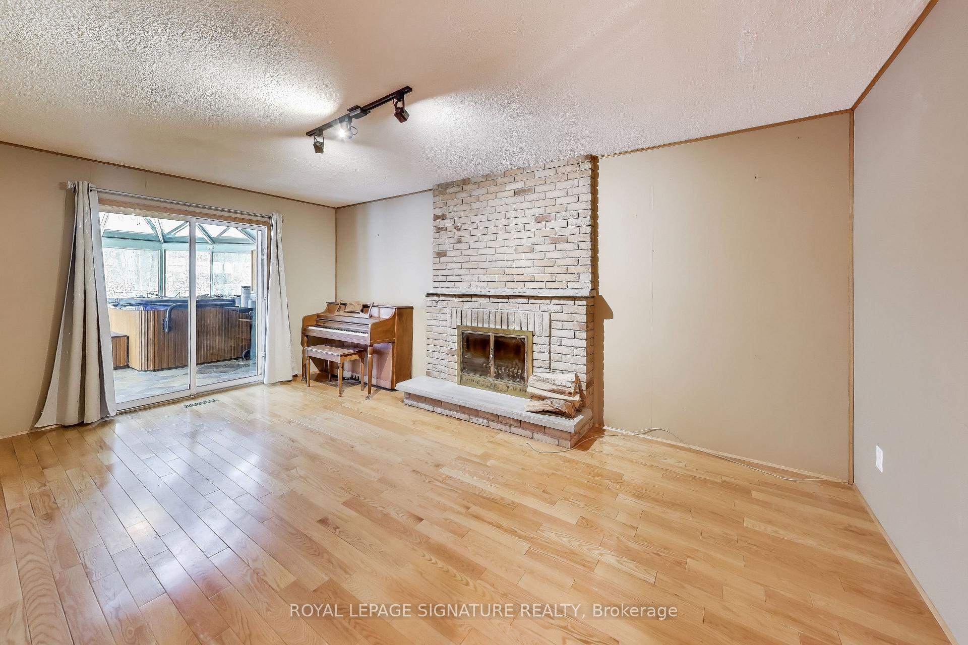 Photo 16 of 68 Raymerville Drive, Markham, Raymerville — HOMEH