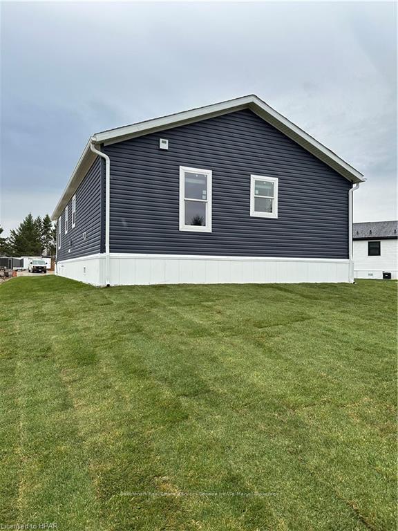 Photo 4 of 211 Spruce Drive, West Grey — HOMEH