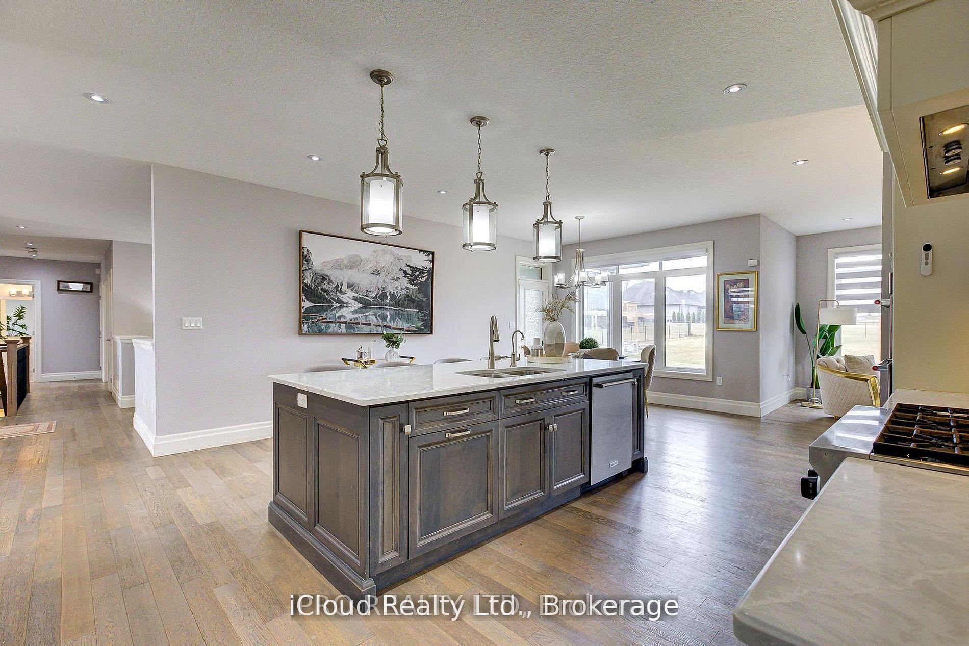 Photo 16 of 111 Sunset Hills Crescent, Woolwich — HOMEH