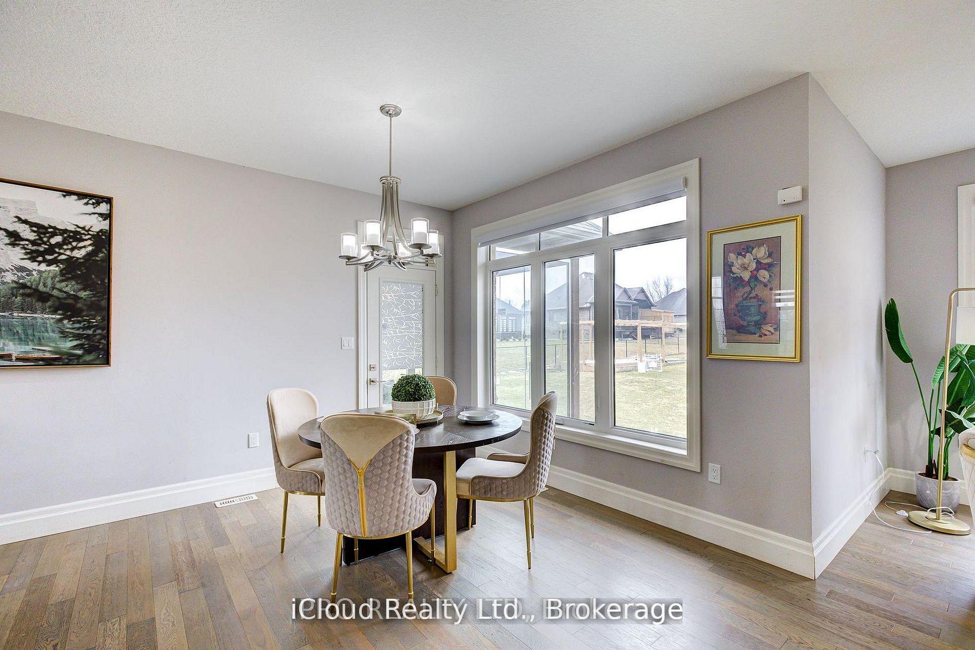 Photo 17 of 111 Sunset Hills Crescent, Woolwich — HOMEH