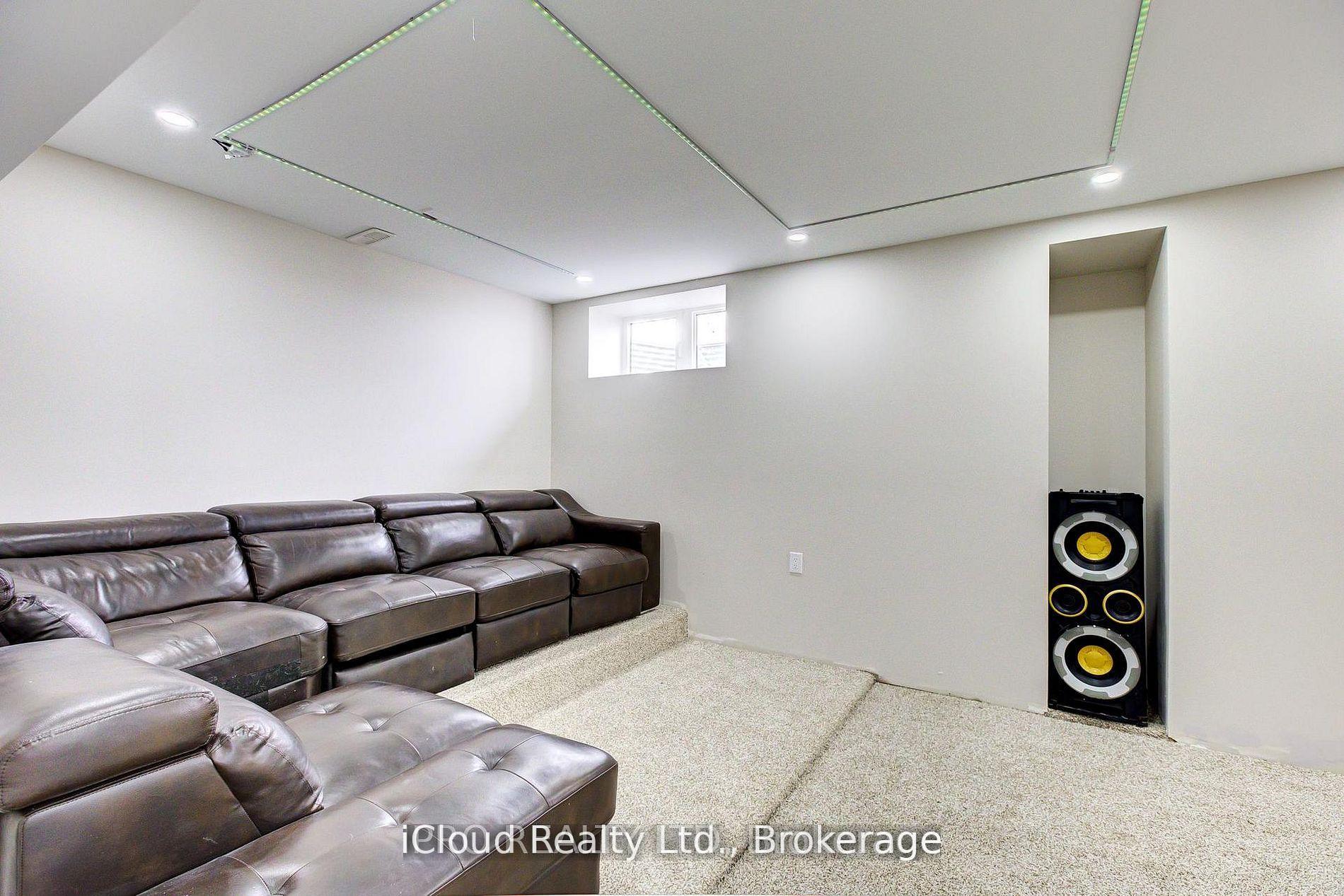 Photo 39 of 111 Sunset Hills Crescent, Woolwich — HOMEH