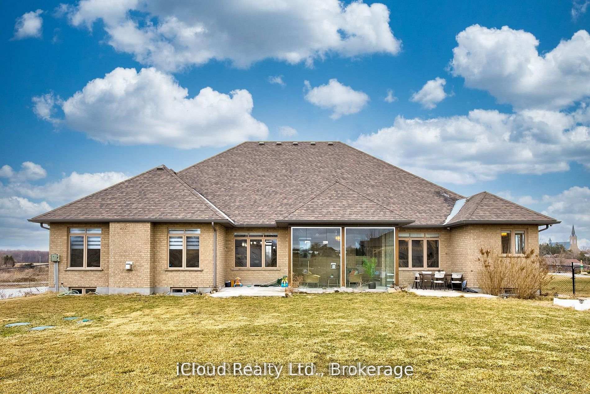 Photo 42 of 111 Sunset Hills Crescent, Woolwich — HOMEH